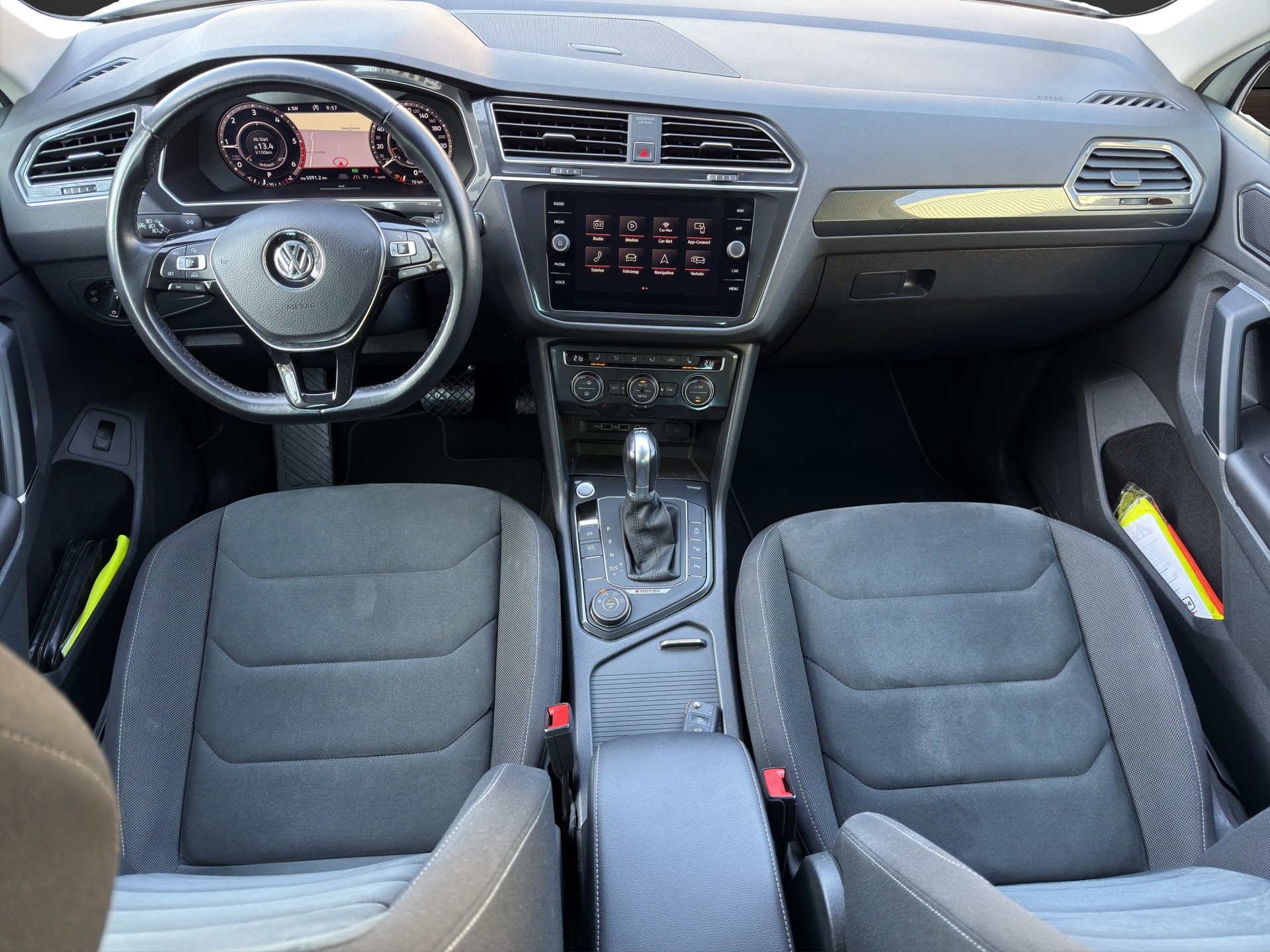 VW Tiguan 2.0 TDI SCR Highline4Motion DSG-image-8