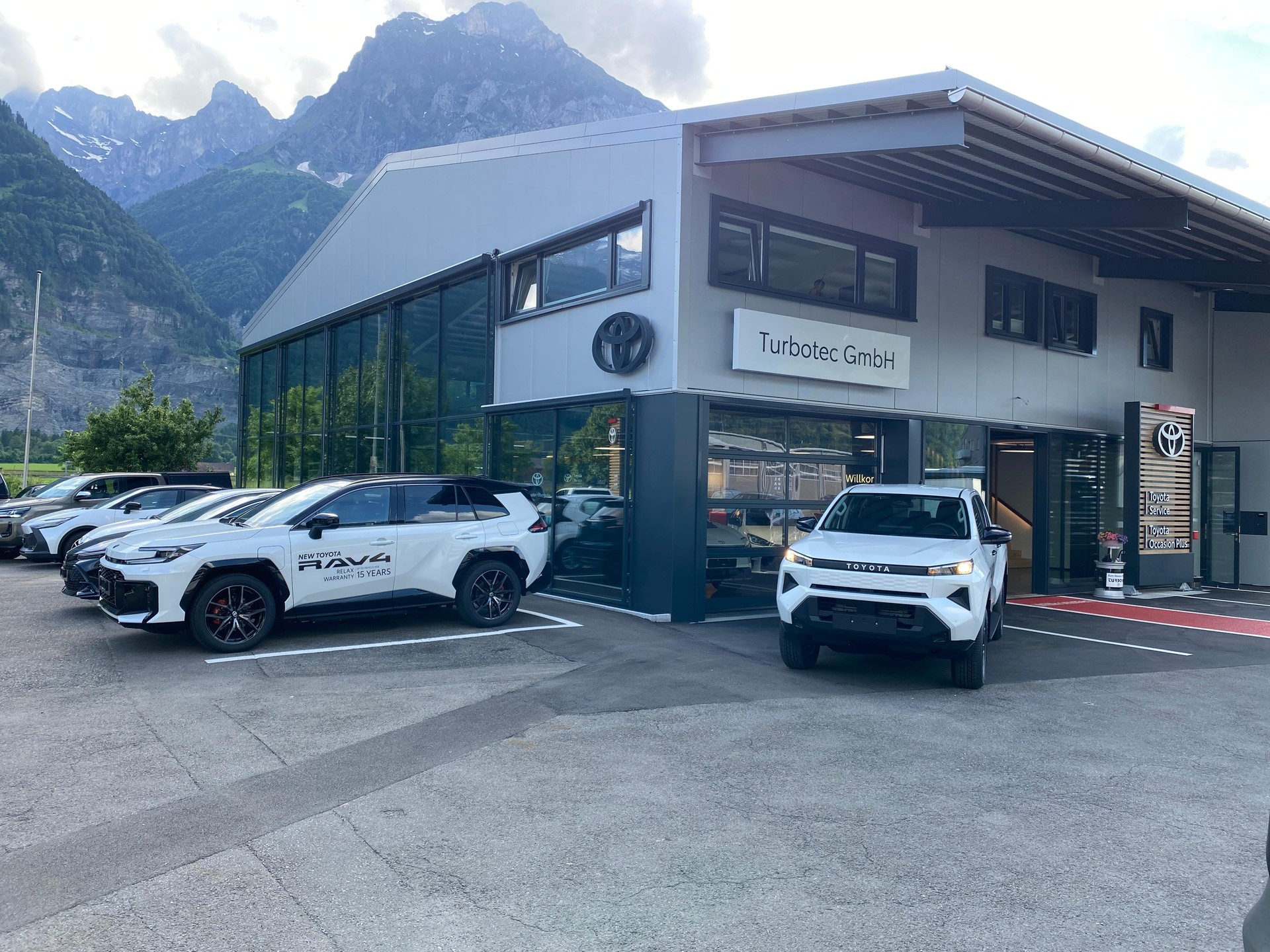 TOYOTA Hilux EV 59KWh Comfort-image-6