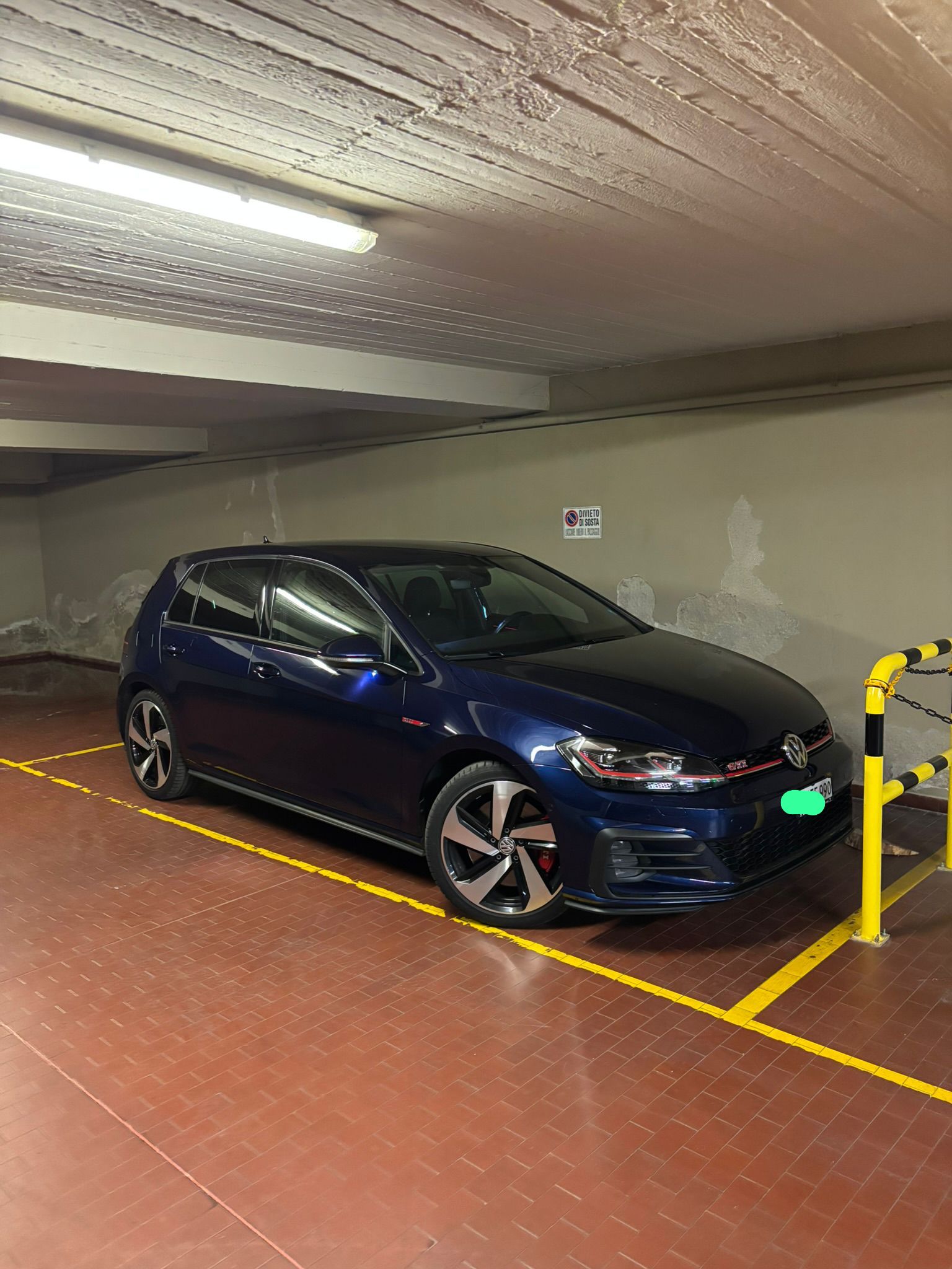 VW 2.0 TSI GTI Performance DSG-image-0