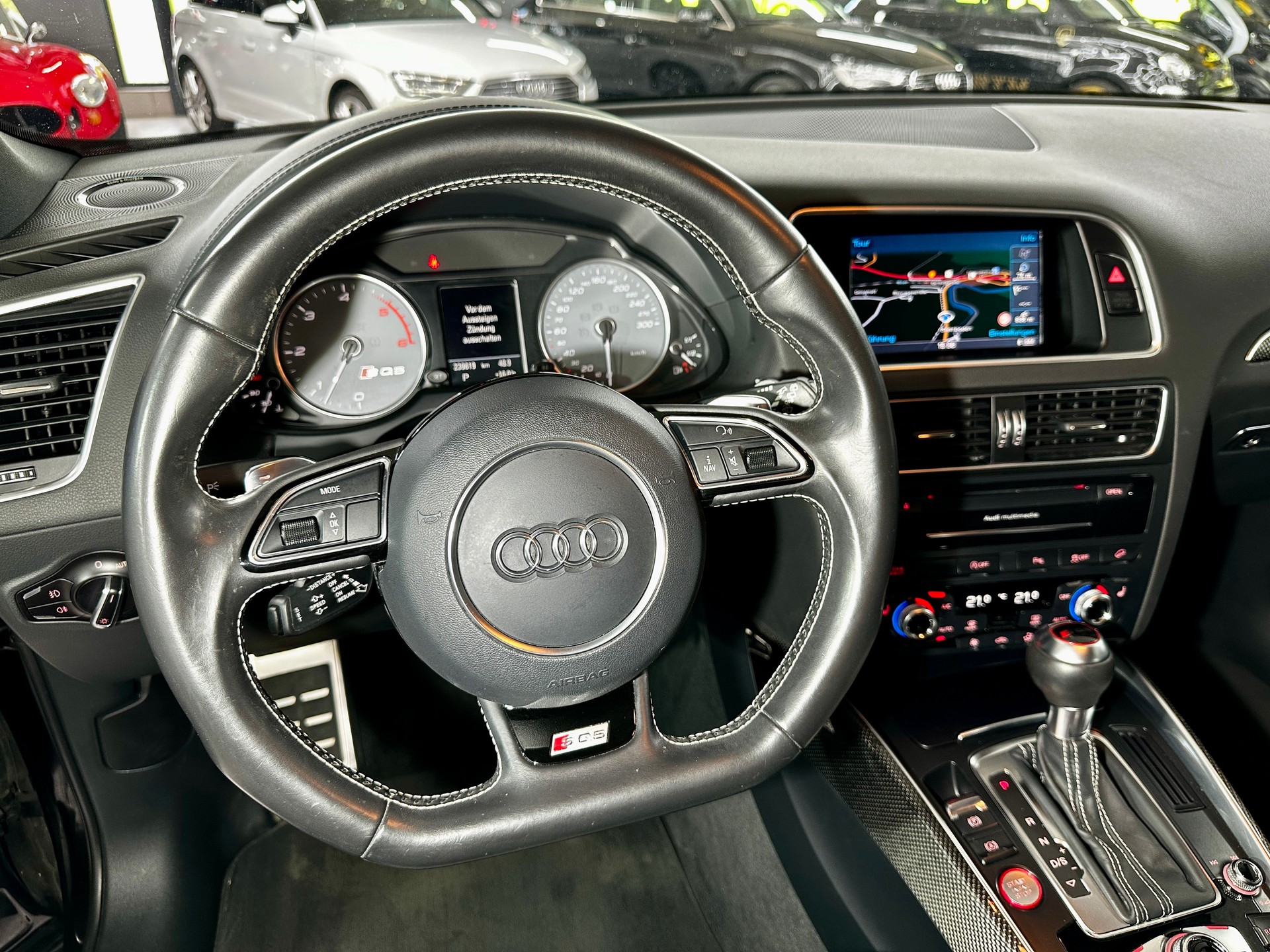 AUDI SQ5 3.0 TDI plus quattro tiptronic-image-17