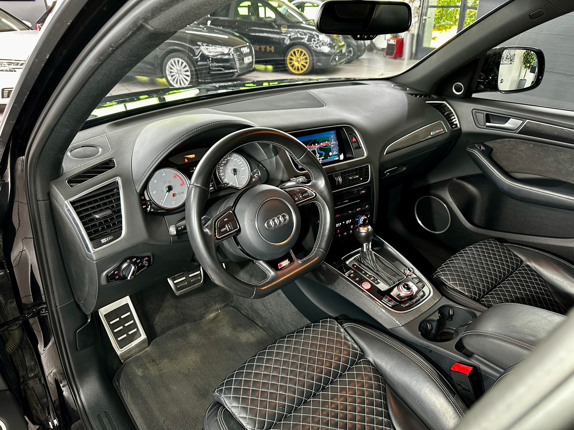 AUDI SQ5 3.0 TDI plus quattro tiptronic-image-13