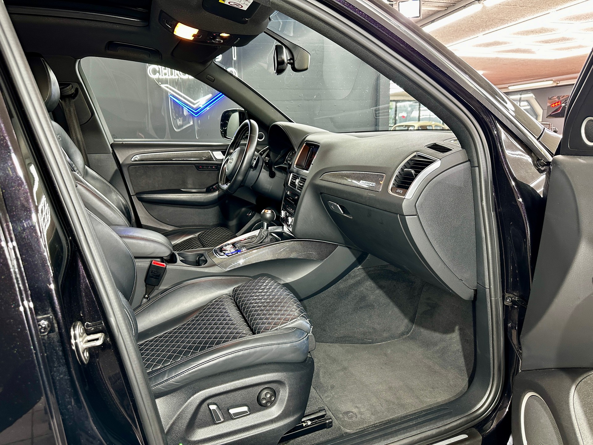 AUDI SQ5 3.0 TDI plus quattro tiptronic-image-14