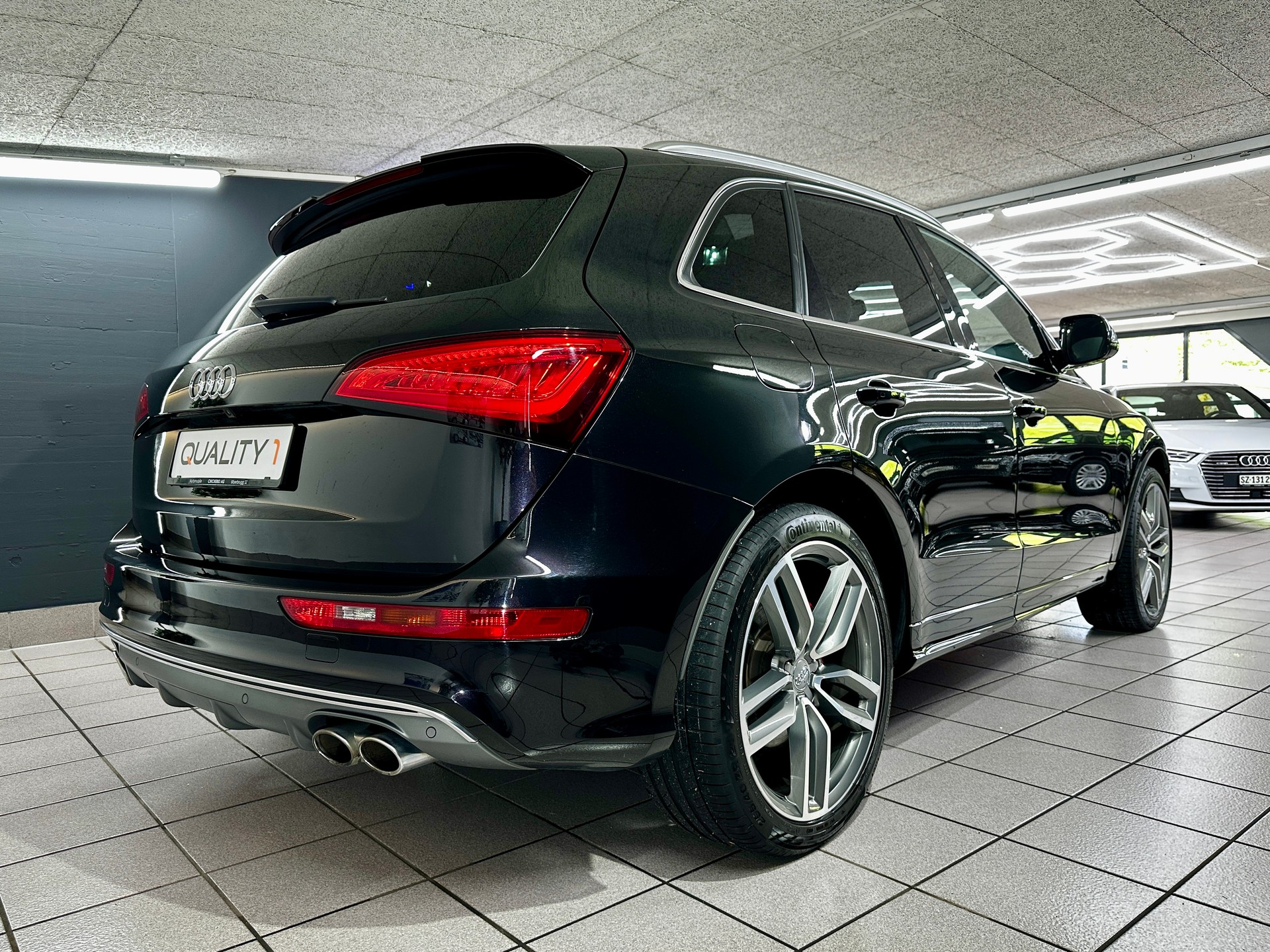 AUDI SQ5 3.0 TDI plus quattro tiptronic-image-2