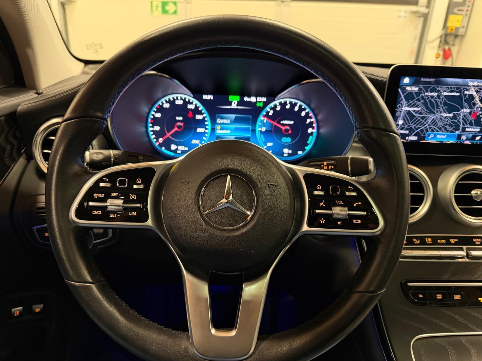 MERCEDES-BENZ GLC 300 e 4m-image-19