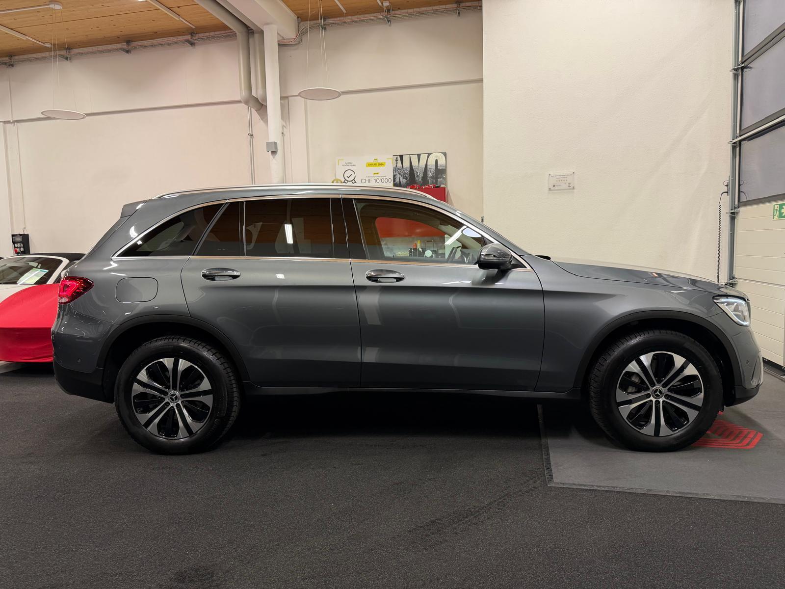 MERCEDES-BENZ GLC 300 e 4m-image-3