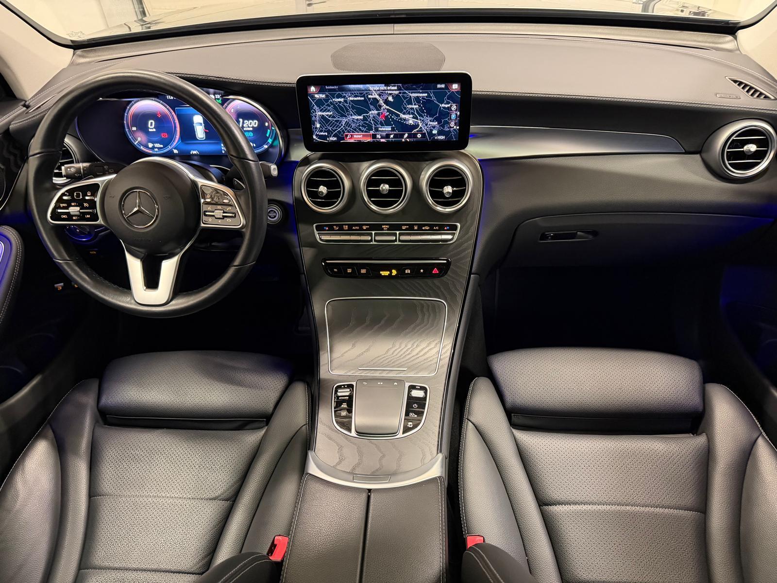 MERCEDES-BENZ GLC 300 e 4m-image-12