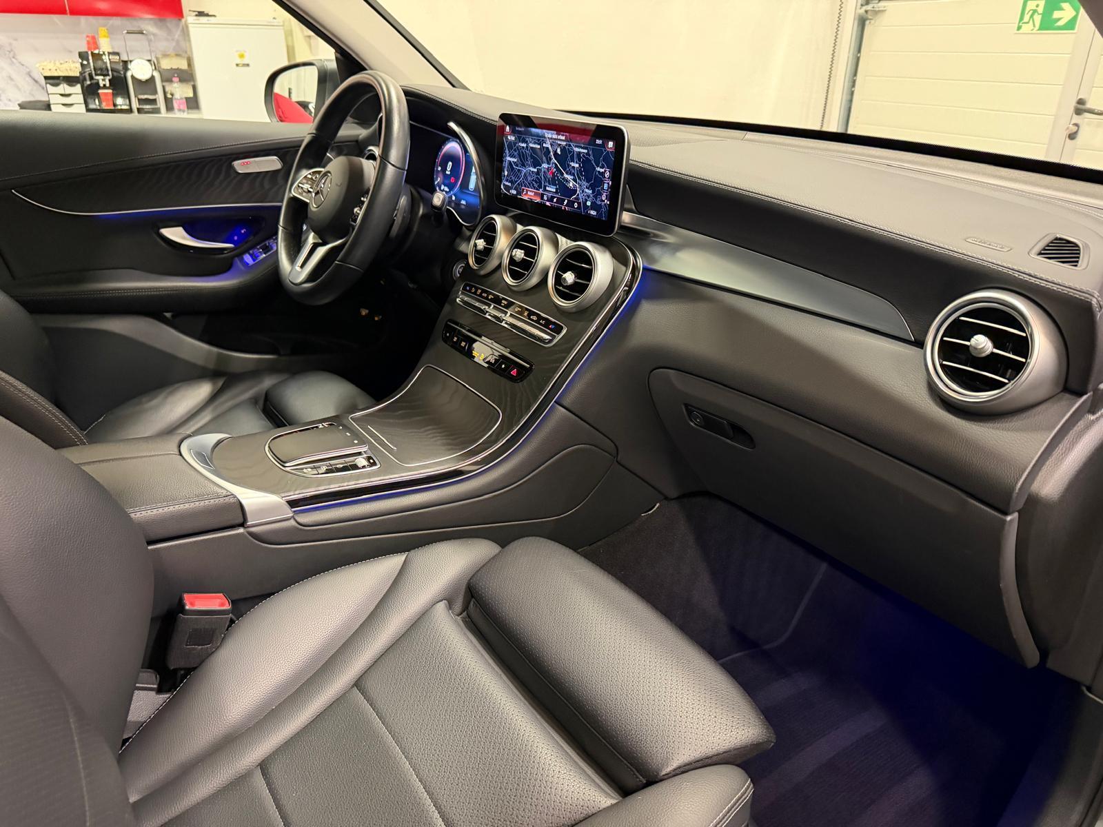 MERCEDES-BENZ GLC 300 e 4m-image-10