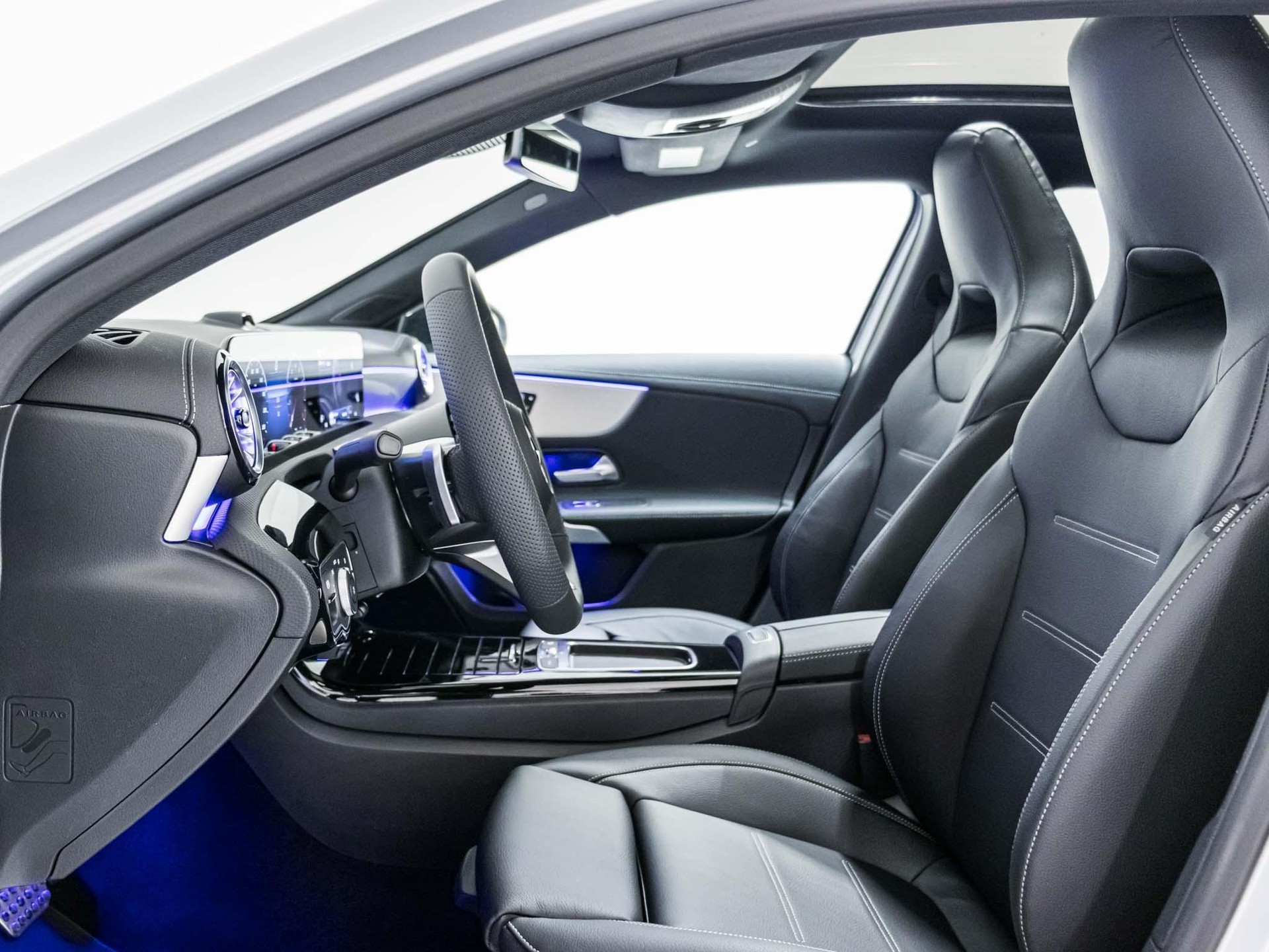 MERCEDES-BENZ A 250 4MATIC-image-6