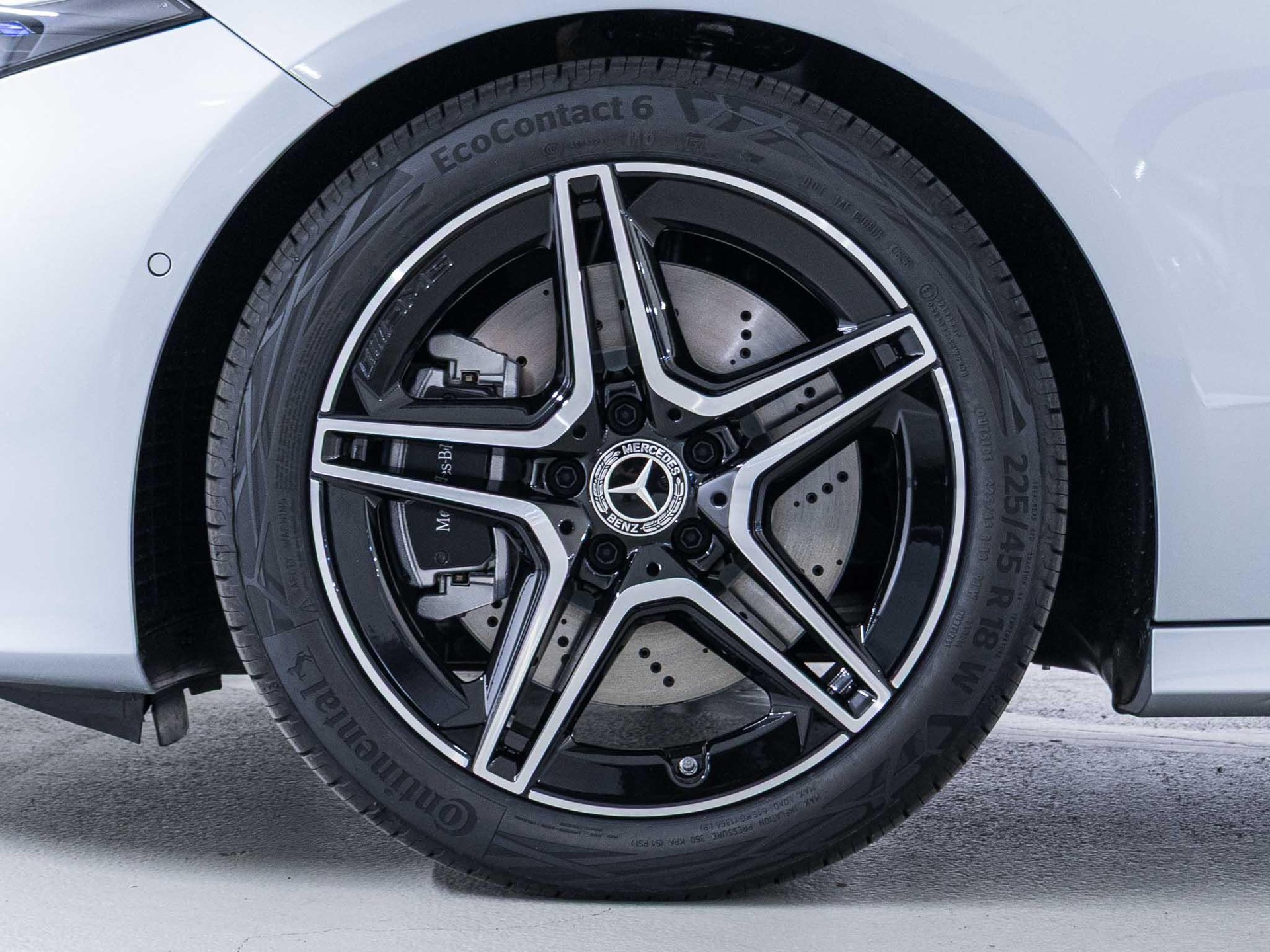 MERCEDES-BENZ A 250 4MATIC-image-14