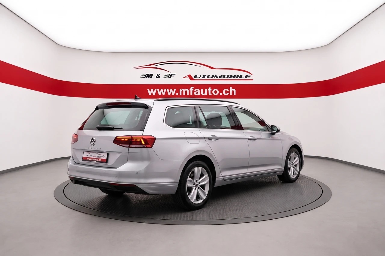 VW Passat Variant 2.0 TDI 200 Business DSG 4m CH FAHRZEUG-image-5