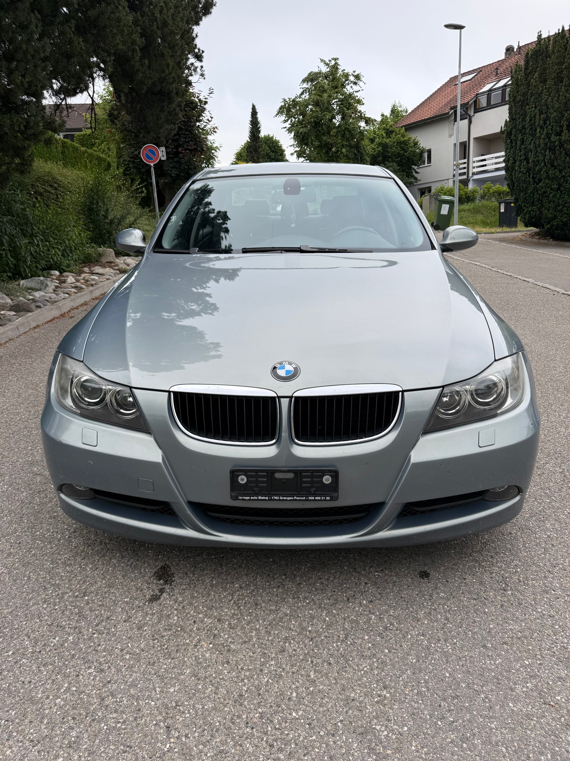 BMW 320d-image-0