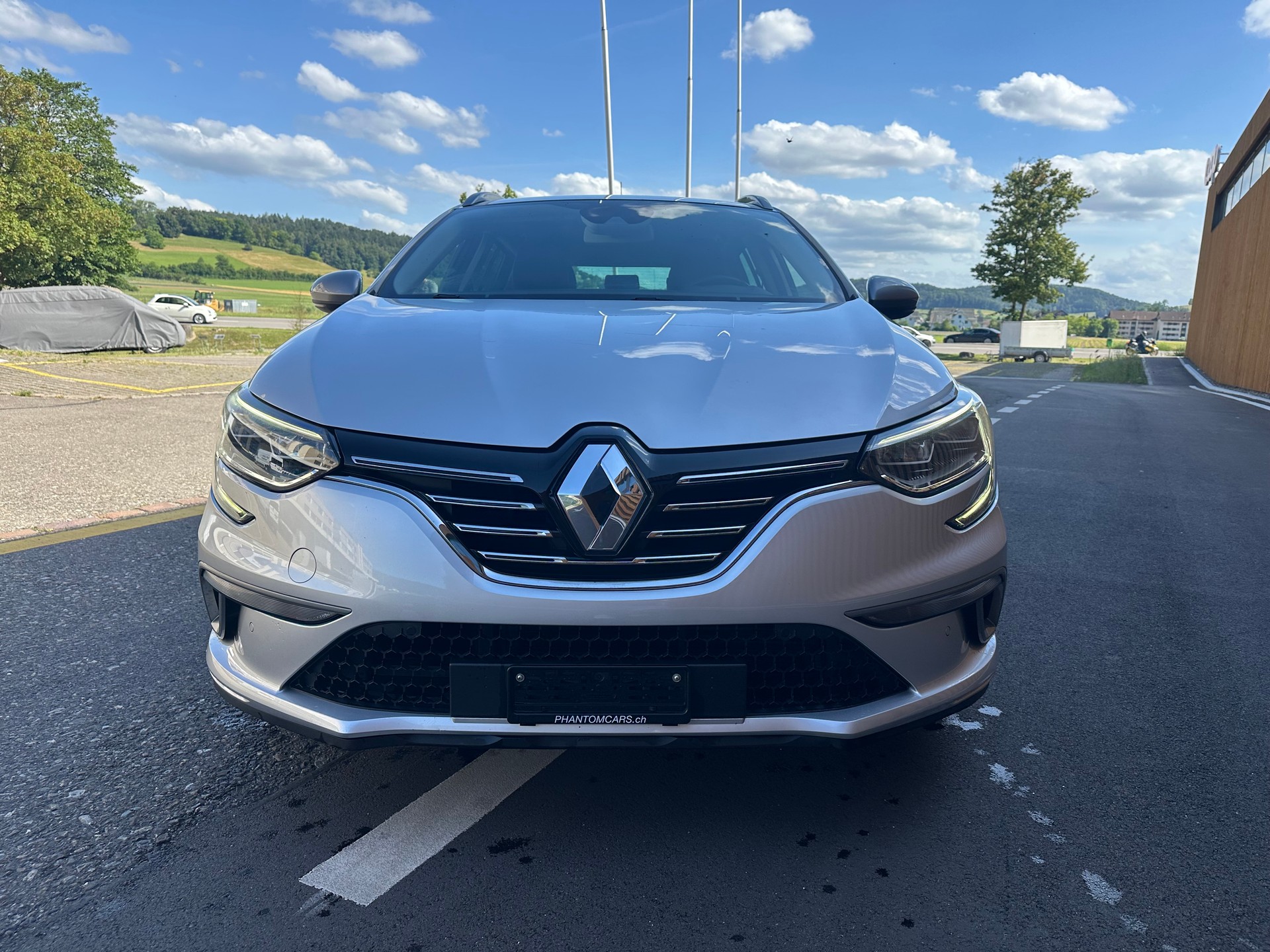 RENAULT Mégane Grandtour 1.2 16V Turbo GT Line-image-7