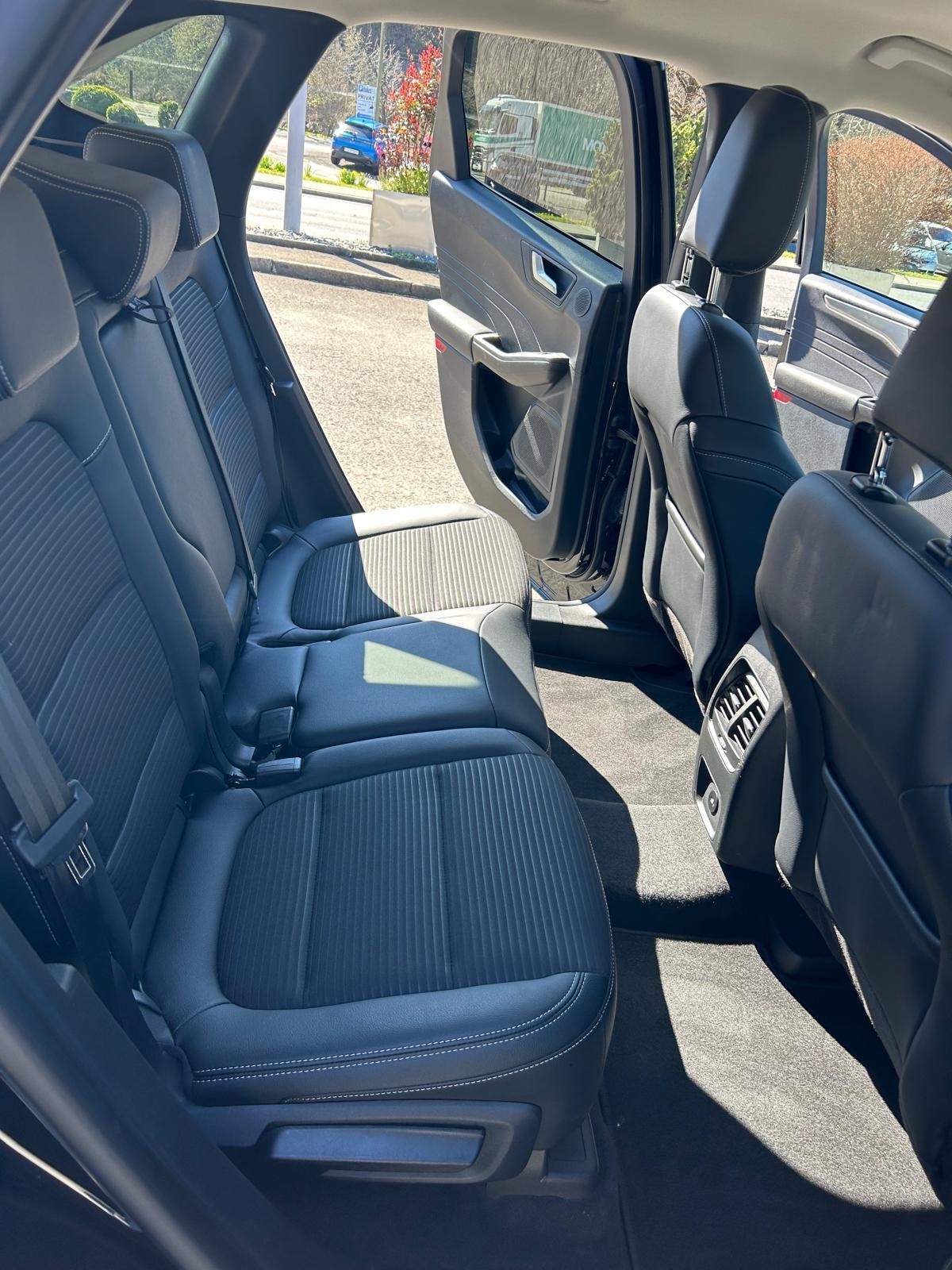 FORD KUGA 2.5 FHEV 4x4-image-5