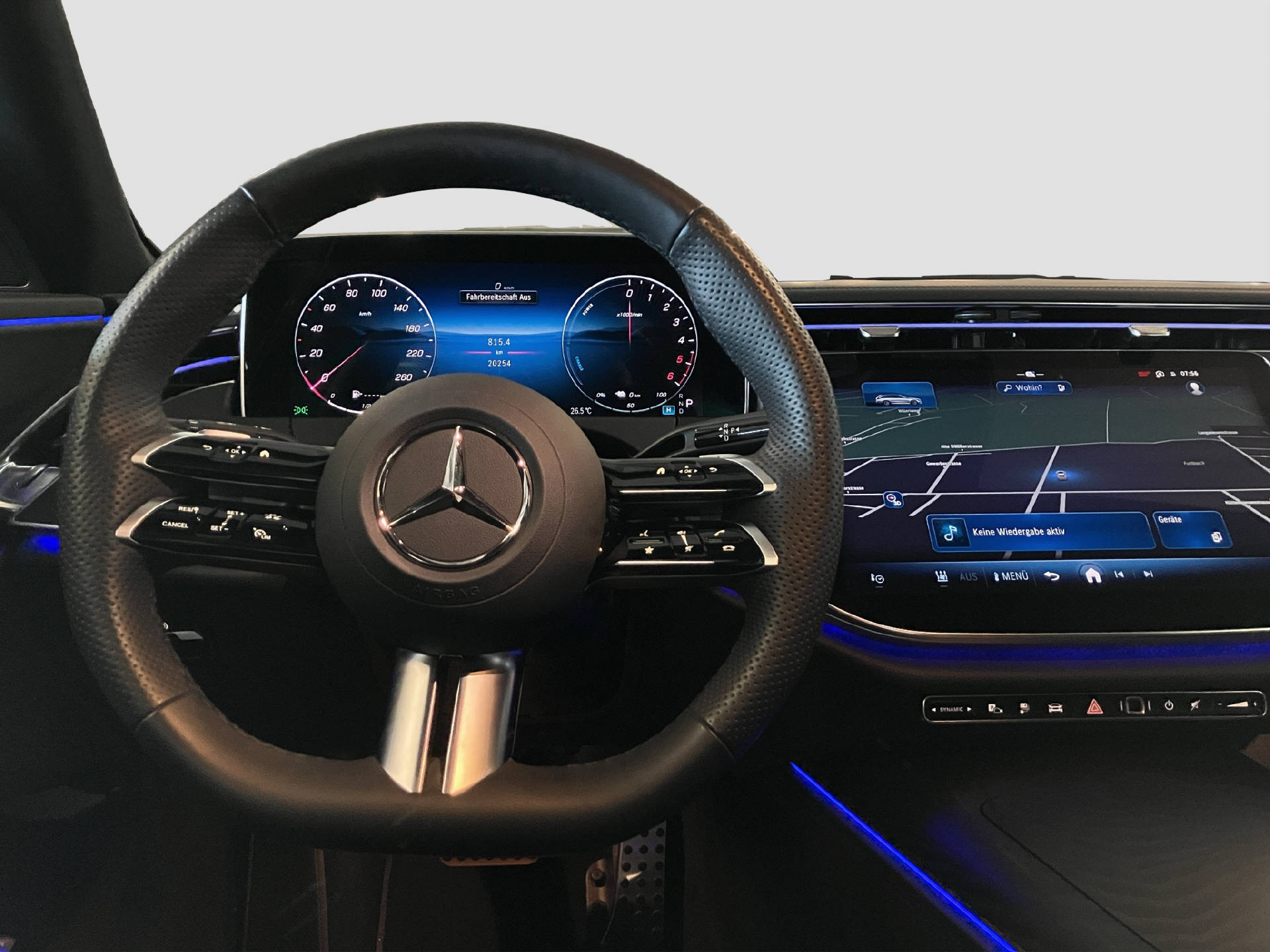 MERCEDES-BENZ E 300 de AMG Line 4matic Kombi-image-8