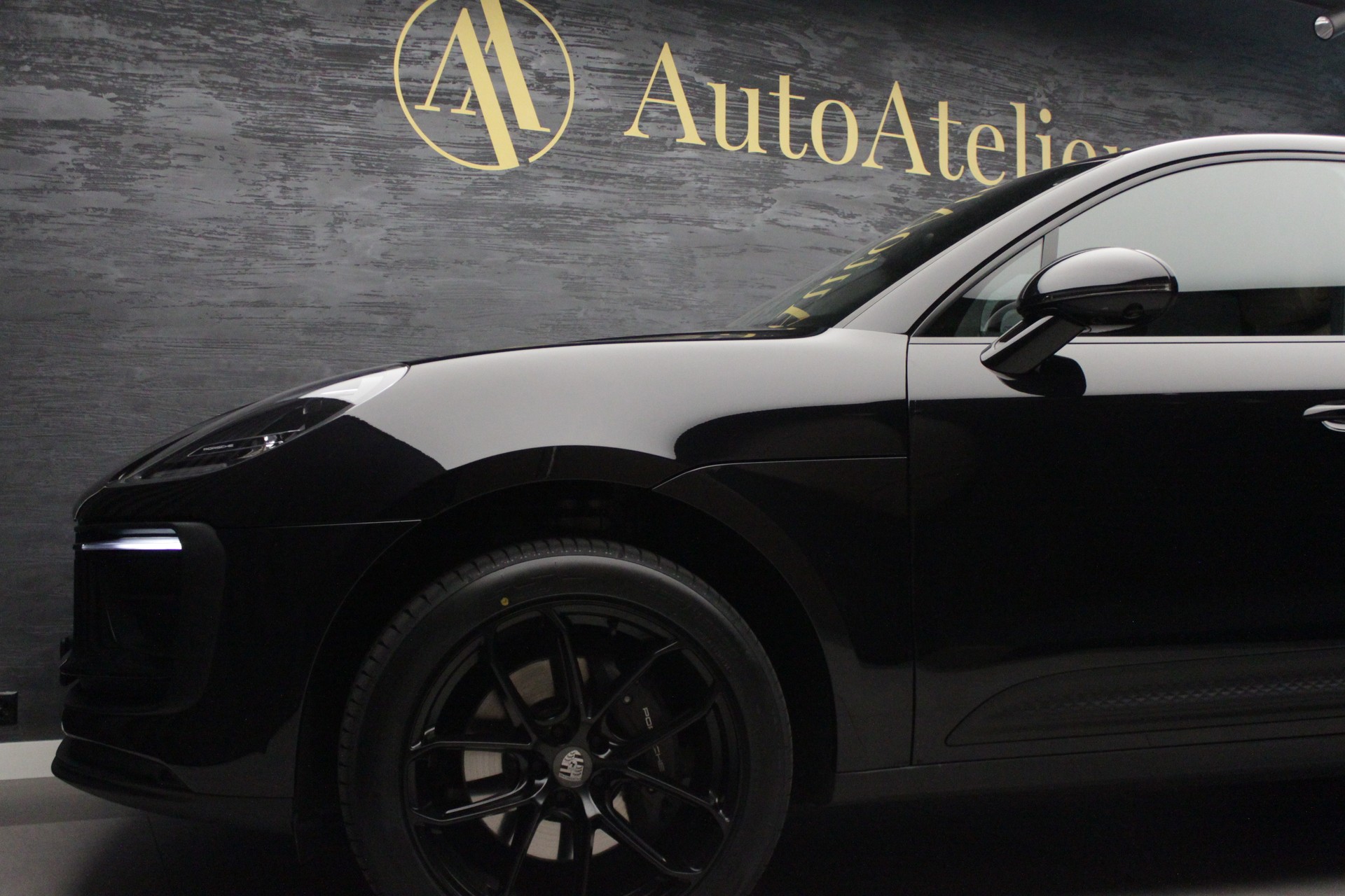 PORSCHE Macan PDK-image-7