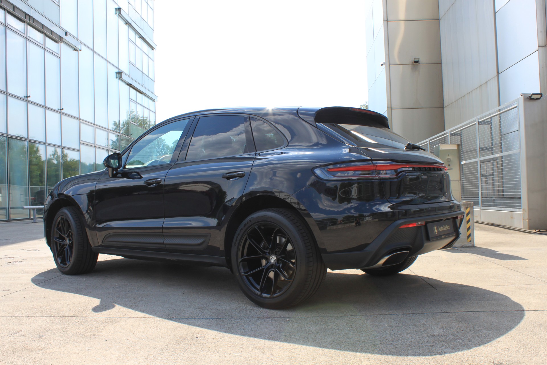 PORSCHE Macan PDK-image-9