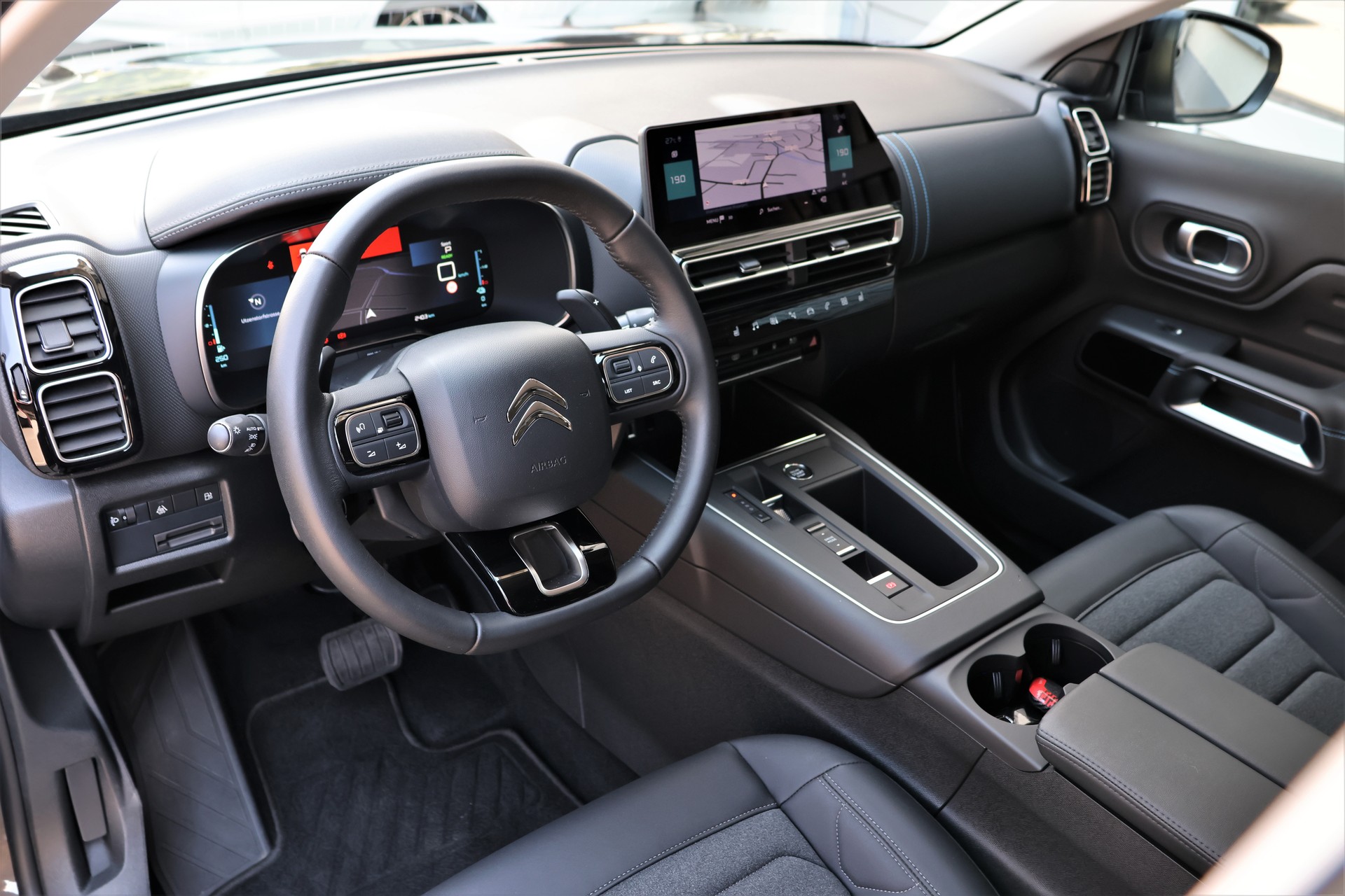 CITROEN C5 Aircross 1.6 PHEV Swiss Edition (CH)-image-9