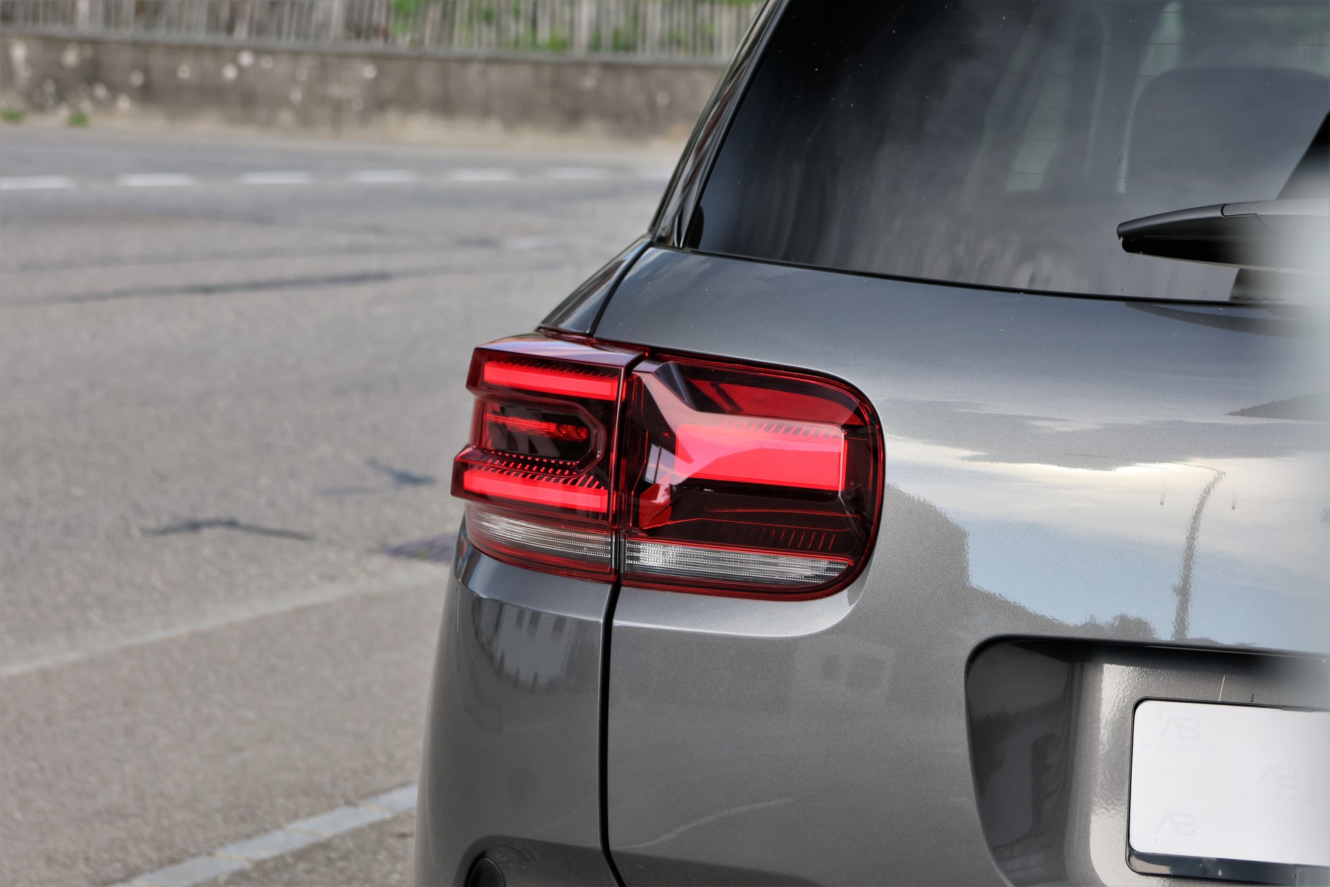 CITROEN C5 Aircross 1.6 PHEV Swiss Edition (CH)-image-5