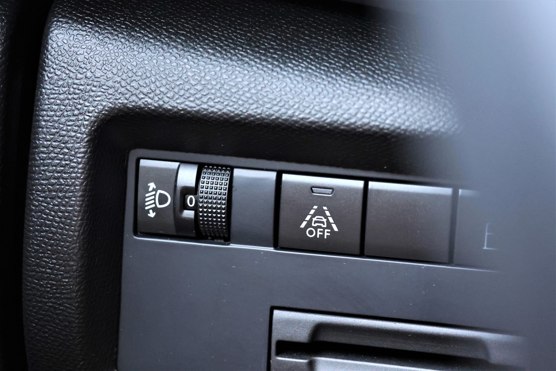 CITROEN C5 Aircross 1.6 PHEV Swiss Edition (CH)-image-25