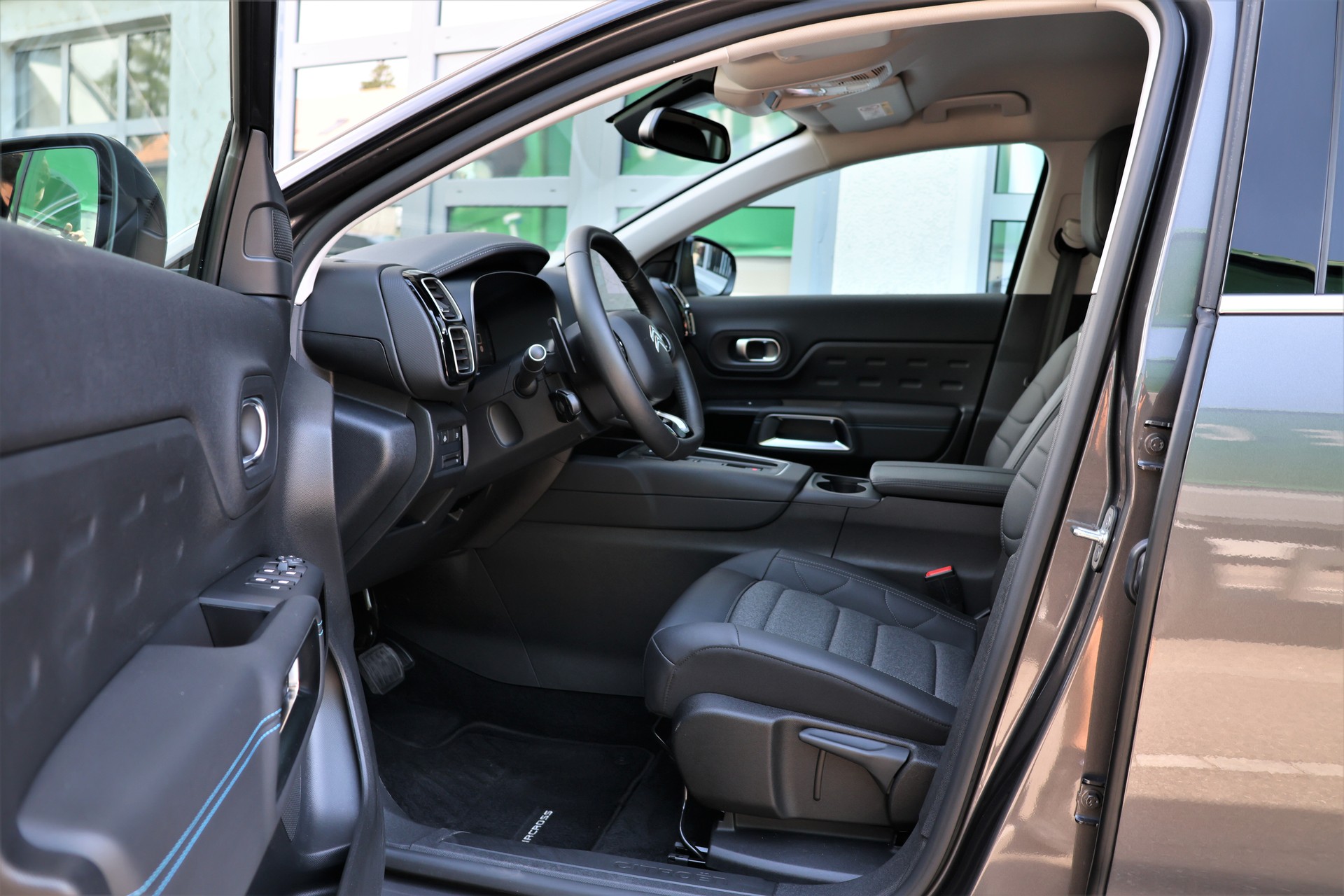 CITROEN C5 Aircross 1.6 PHEV Swiss Edition (CH)-image-8