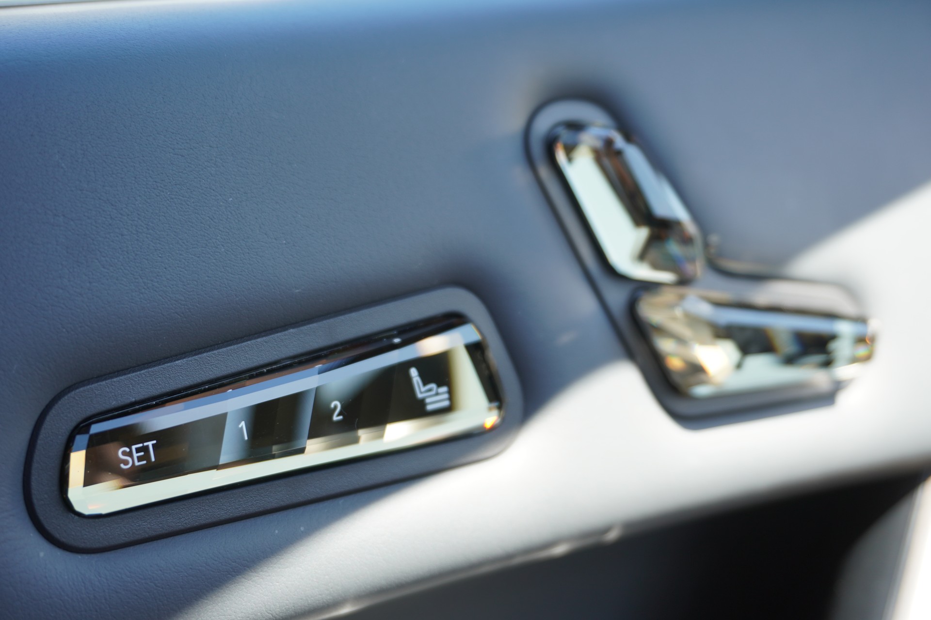 BMW iX M60-image-47