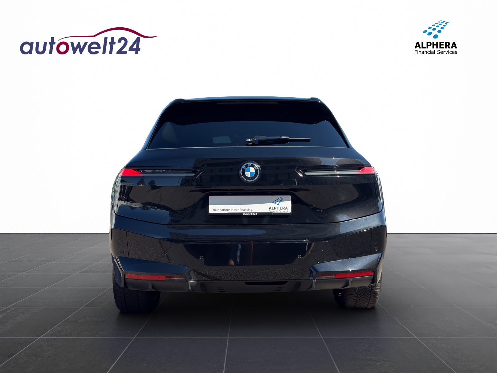 BMW iX M60-image-5