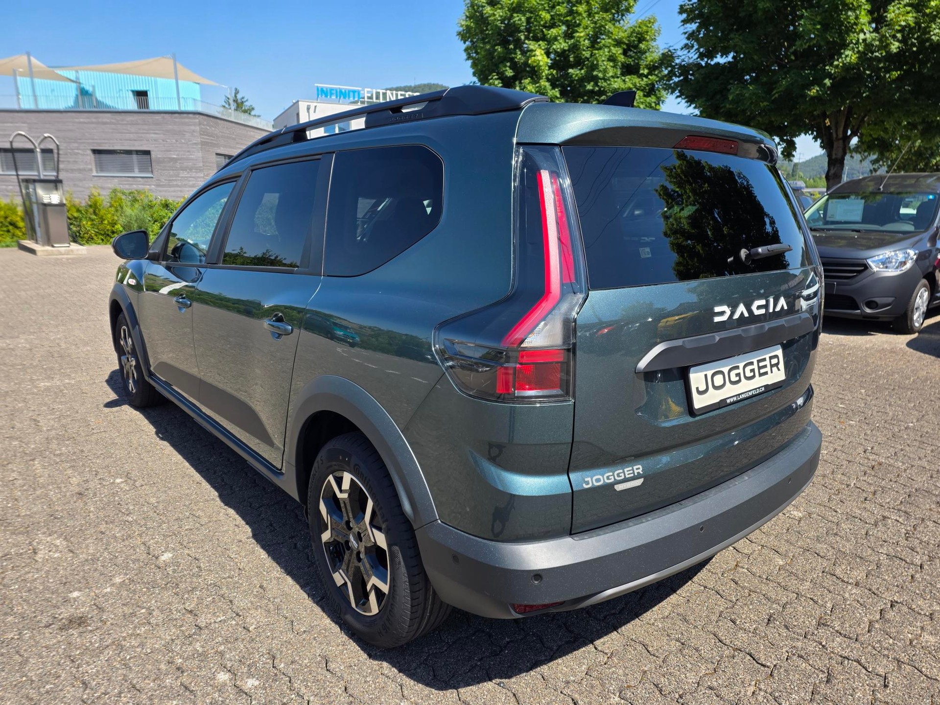 DACIA Jogger 1.8 Hybrid Journey-image-2