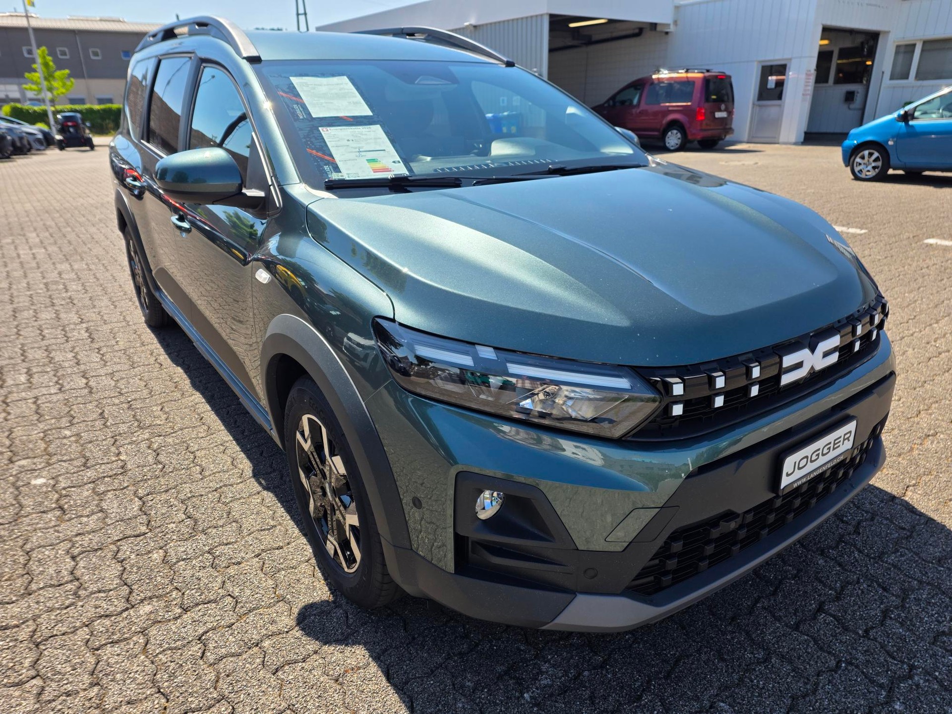 DACIA Jogger 1.8 Hybrid Journey-image-4