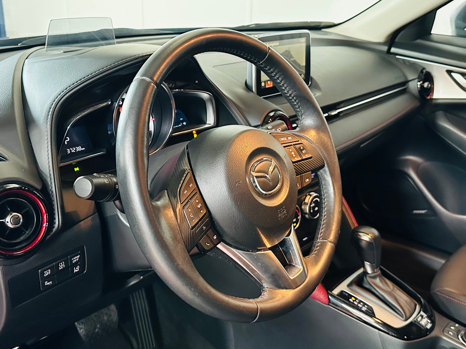 MAZDA CX-3 2.0 Revolution FWD Skyactiv Drive-image-11