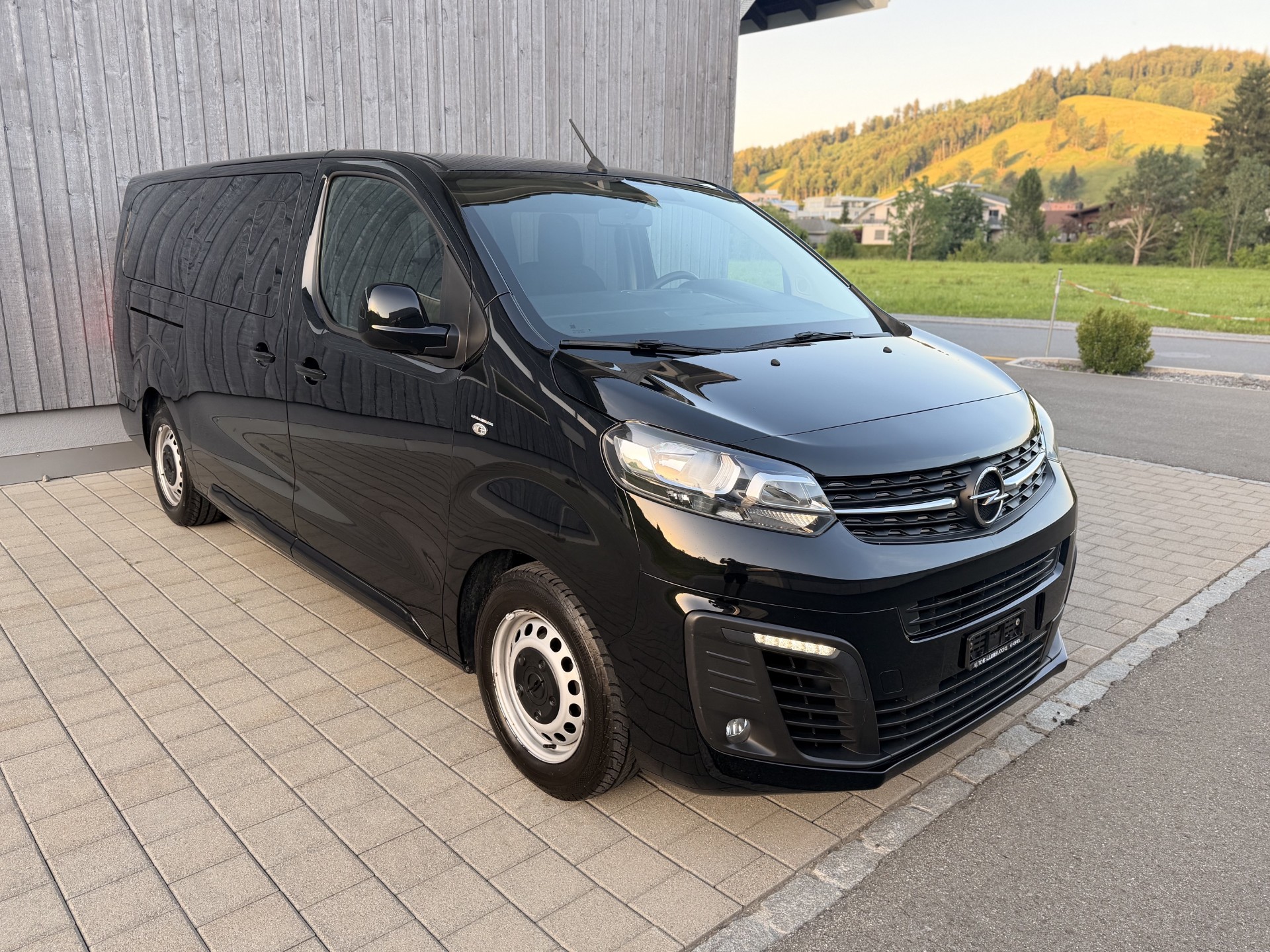OPEL Vivaro Combi 1.5 CDTI (Langversion) 9 Plätzer-image-2