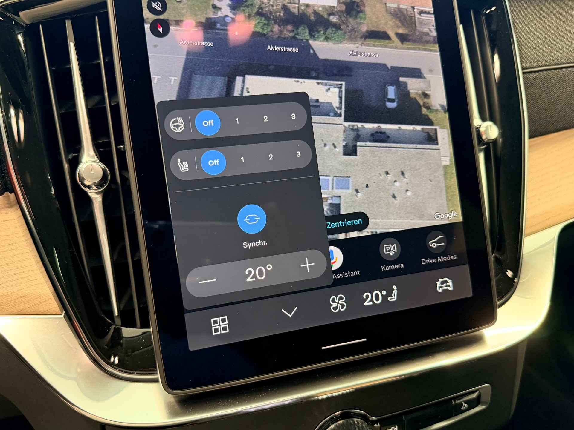 VOLVO XC90 T8 eAWD PluginHybrid Plus Dark Geartronic-image-30