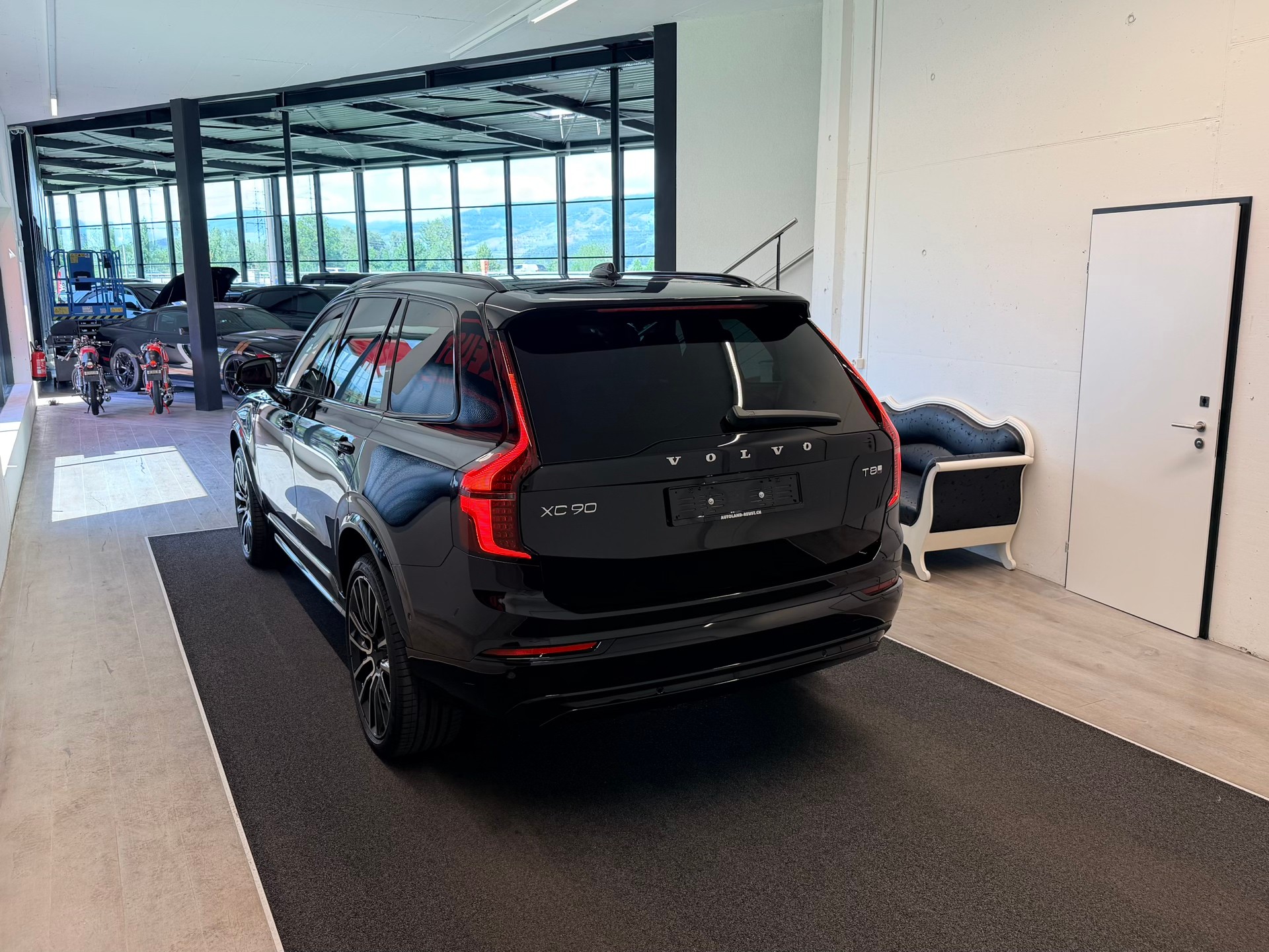 VOLVO XC90 T8 eAWD PluginHybrid Plus Dark Geartronic-image-8