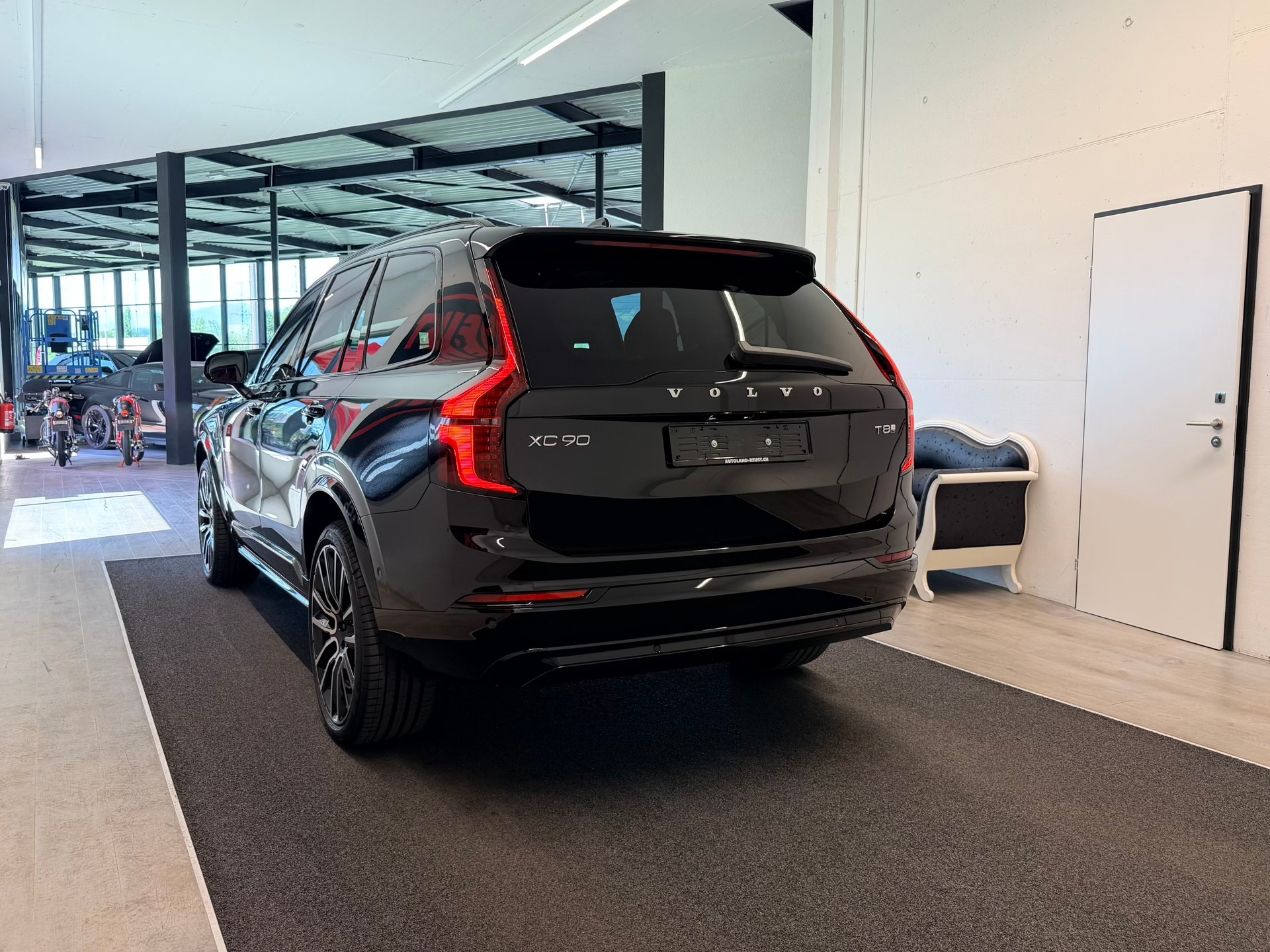 VOLVO XC90 T8 eAWD PluginHybrid Plus Dark Geartronic-image-7