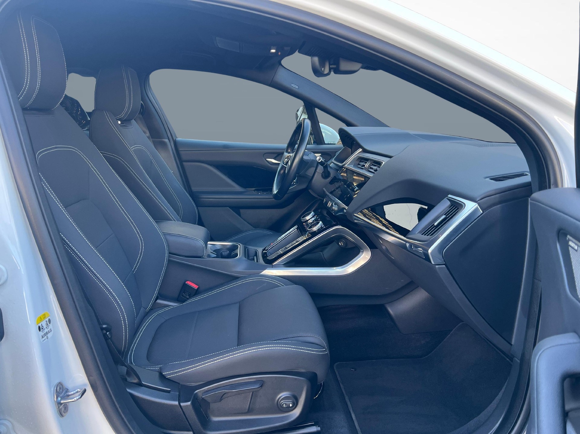 JAGUAR I-Pace EV400 S AWD-image-9