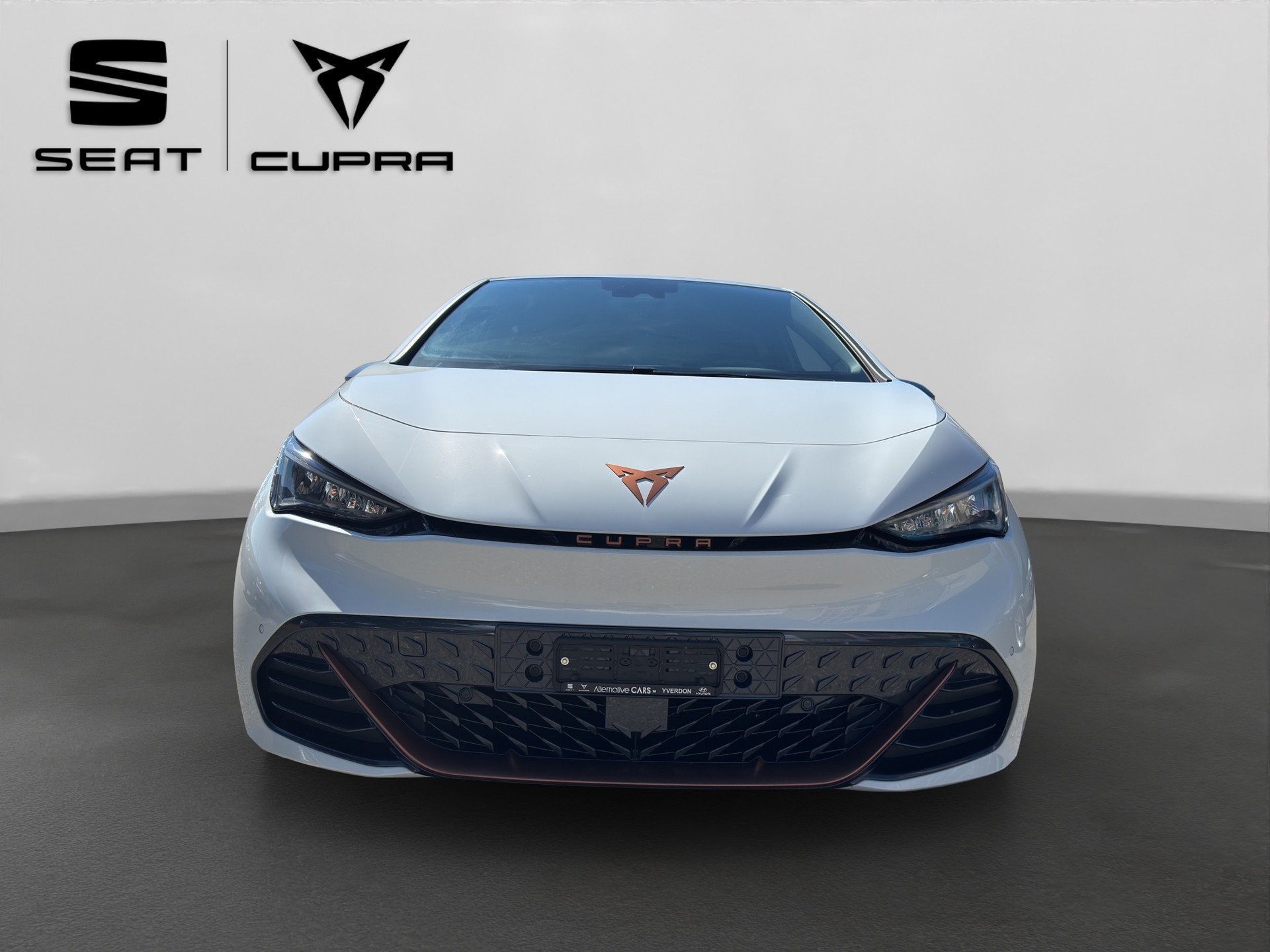 CUPRA Born 58 kWh-showroom-element-1