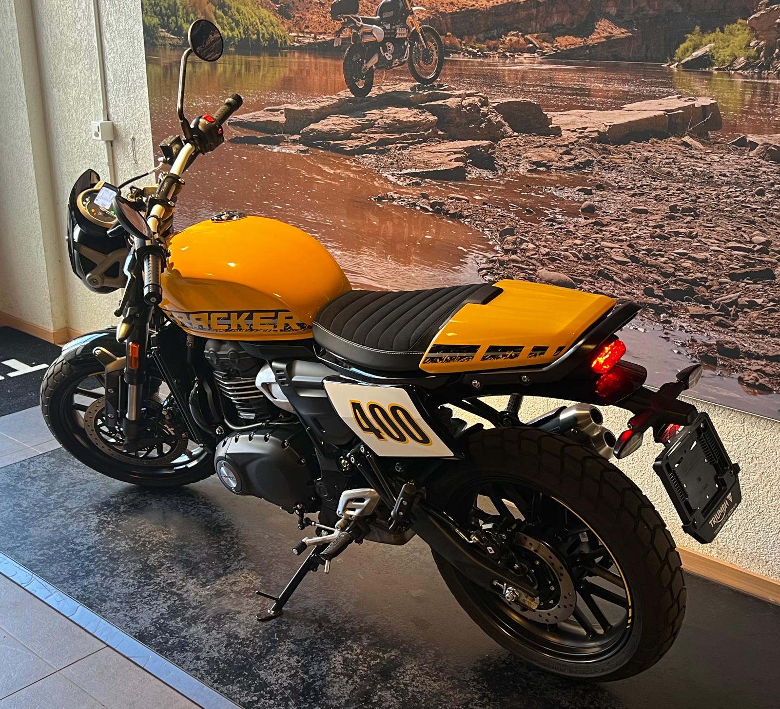 TRIUMPH TRACKER-image-4