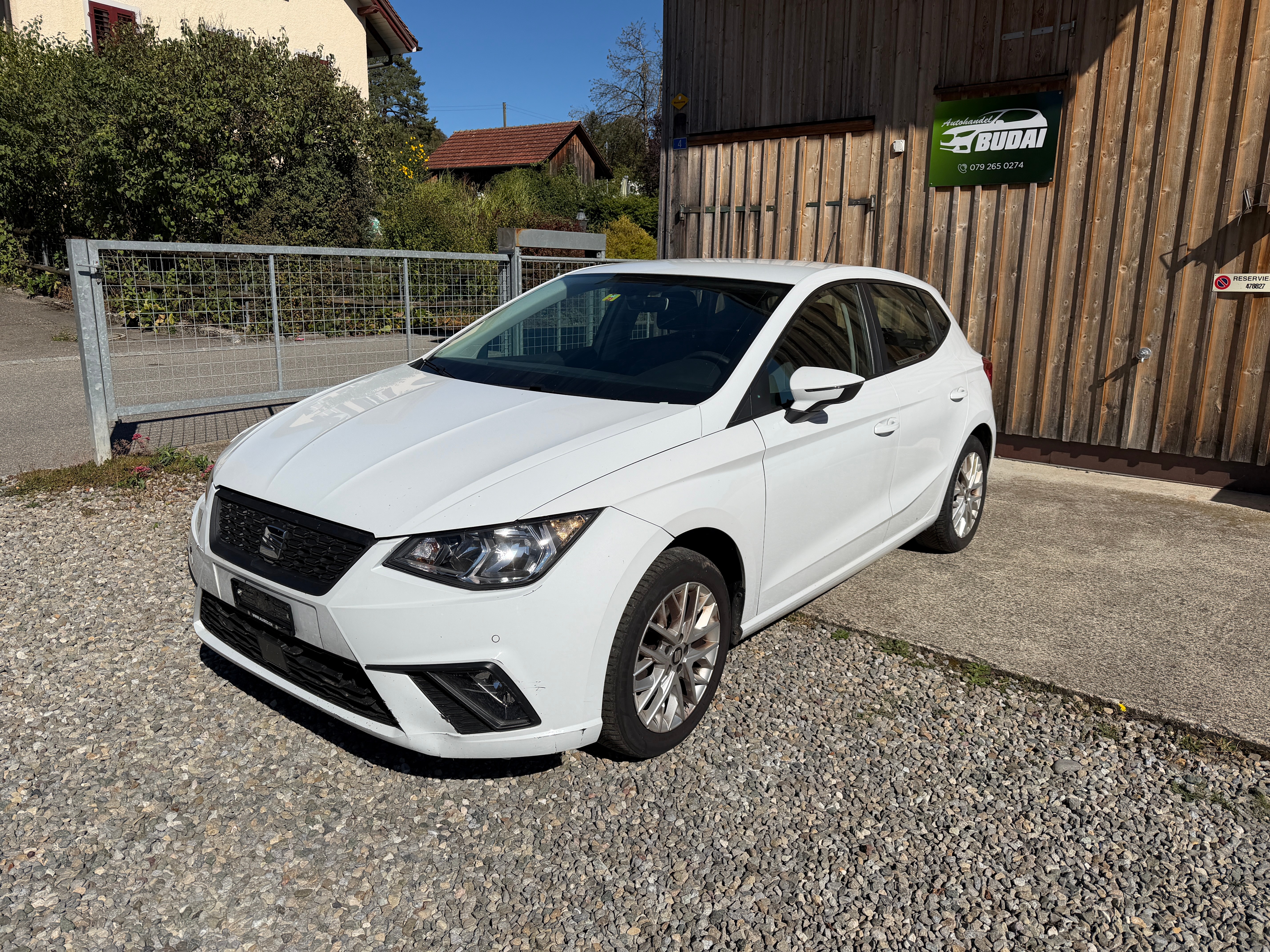 Car photo