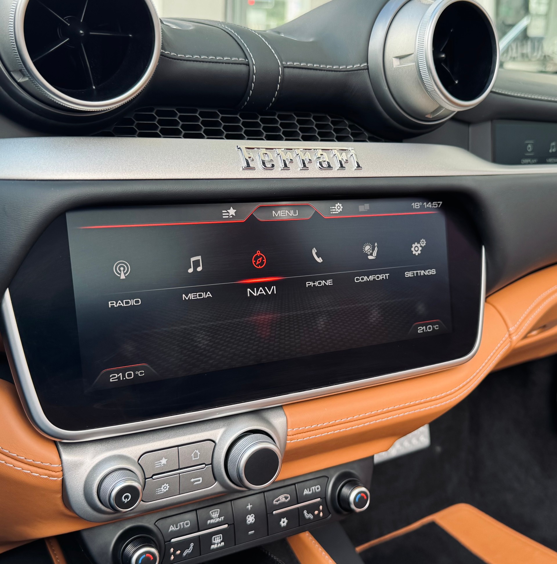 FERRARI Portofino 3.9 V8 T * Atelier Car *-image-21