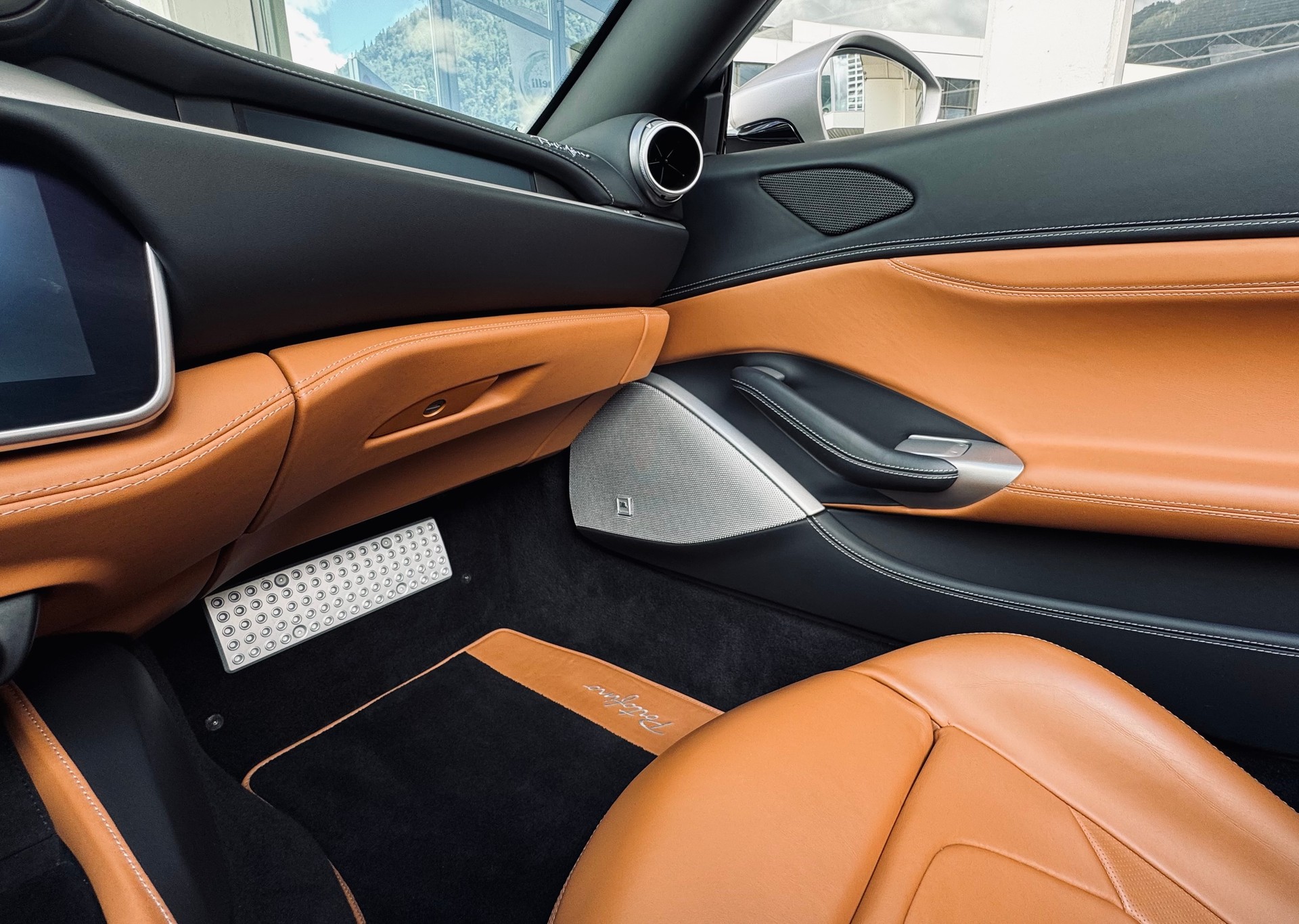 FERRARI Portofino 3.9 V8 T * Atelier Car *-image-24