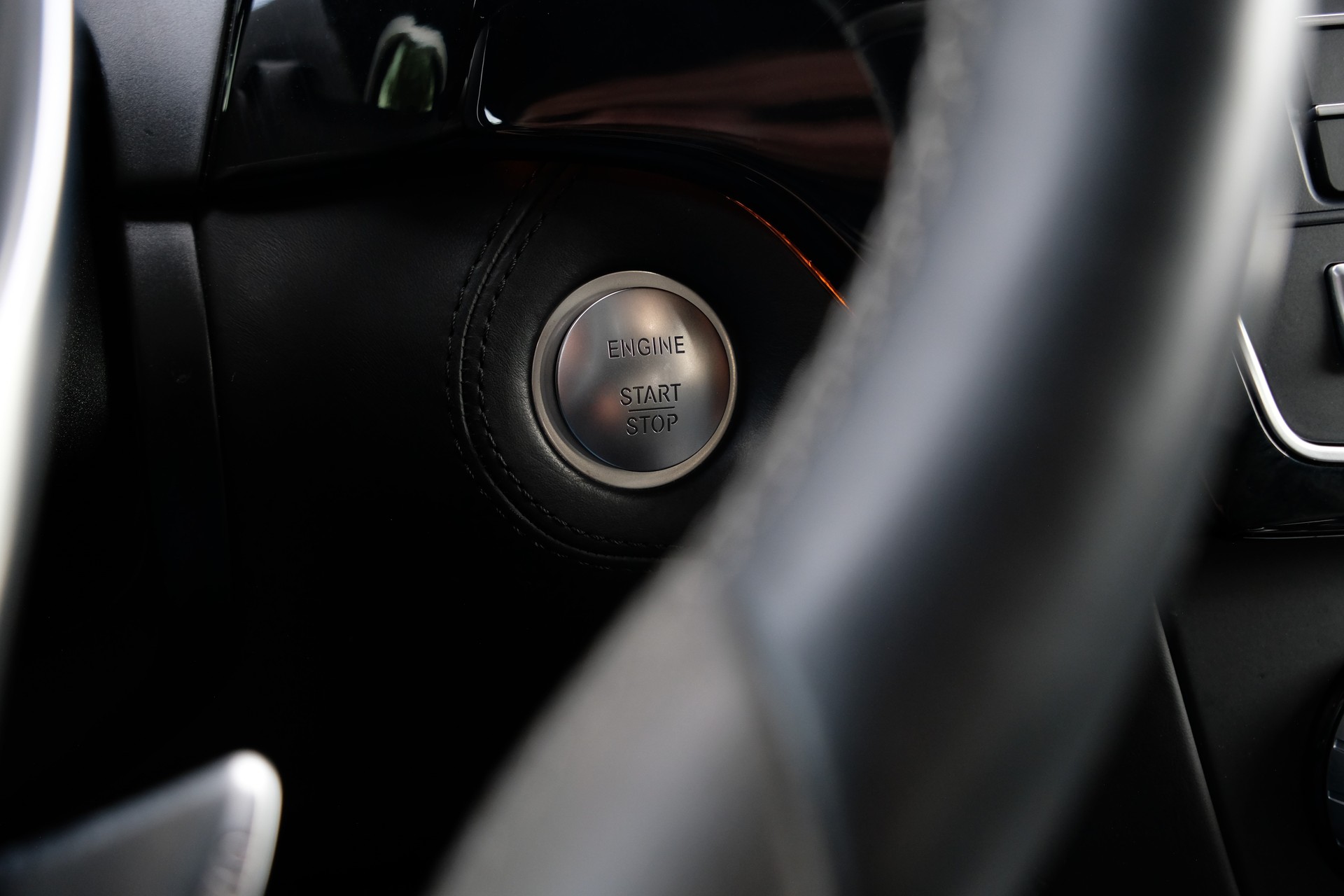 MERCEDES-BENZ GLE 63 S AMG 4Matic Speedshift Plus 7G-Tronic-image-26
