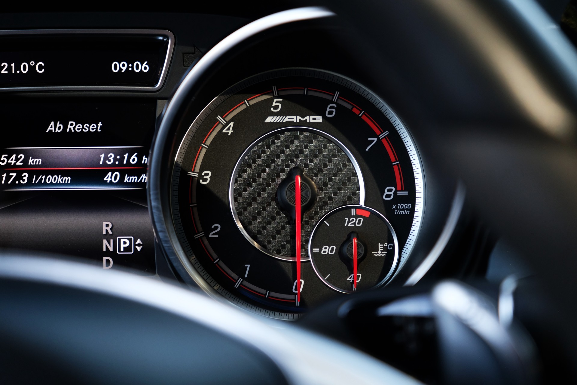 MERCEDES-BENZ GLE 63 S AMG 4Matic Speedshift Plus 7G-Tronic-image-25