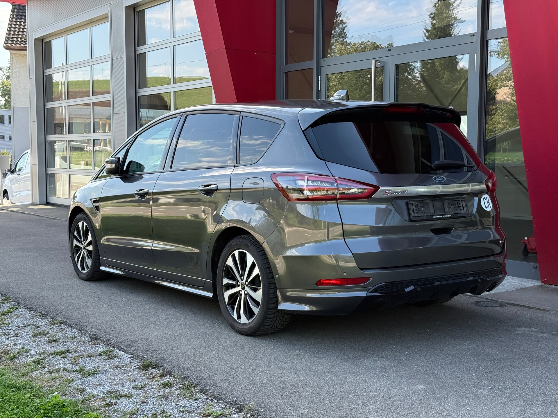 FORD S-Max 2.5 FHEV ST-Line 7Pl LEASING AB 412.95 CHF / MONAT-image-2