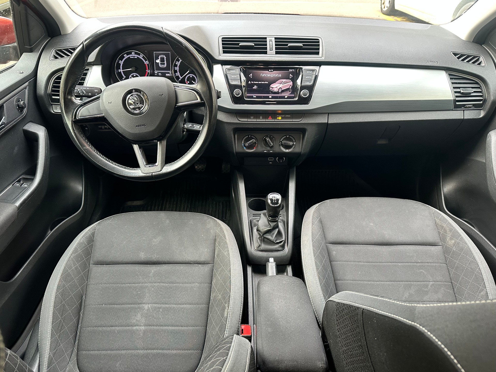 SKODA FABIA-image-10
