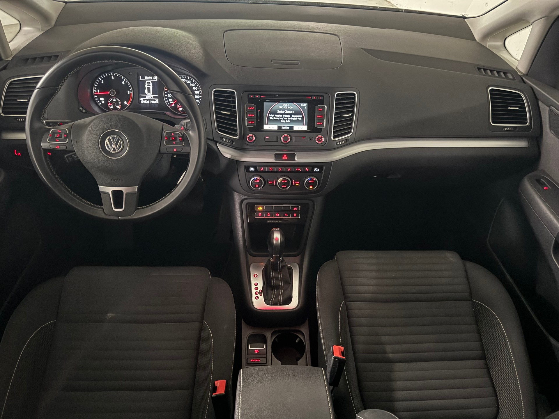 VW Sharan 2.0 TDI BlueMotion Technology Cup DSG-image-9