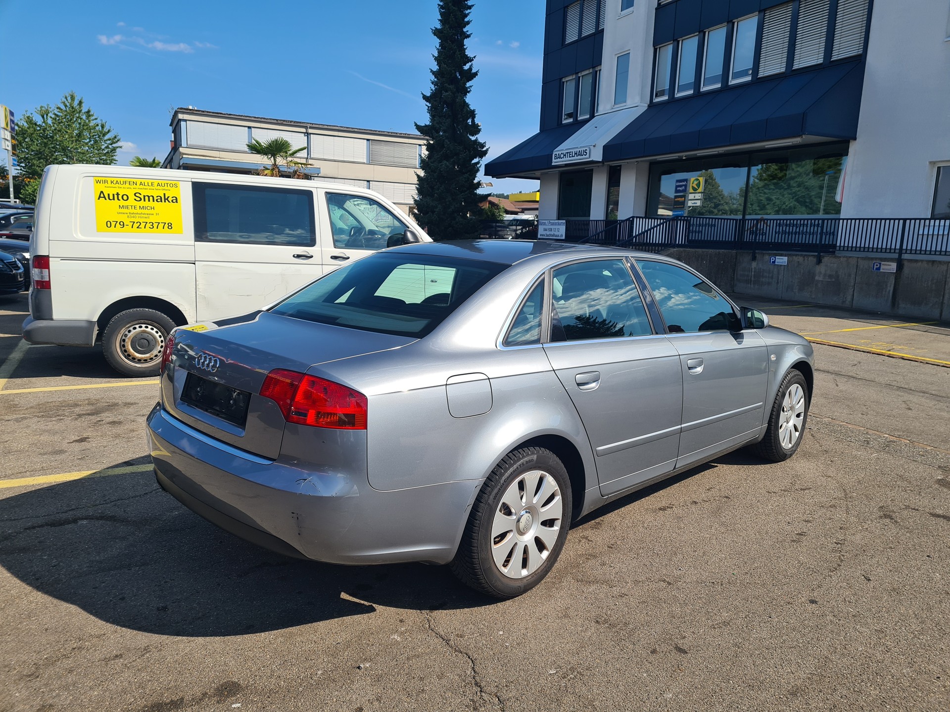 AUDI A4 Limousine 1.6-image-2