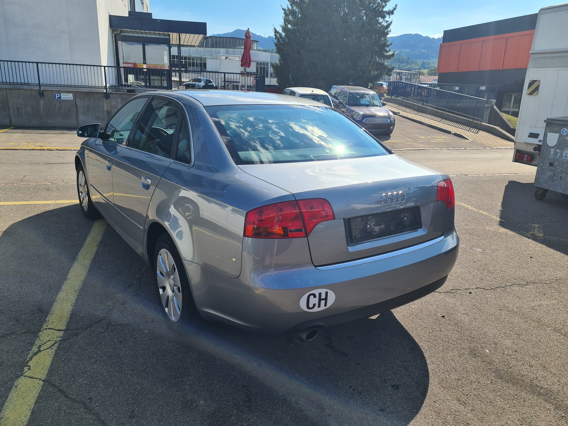 AUDI A4 Limousine 1.6-image-4