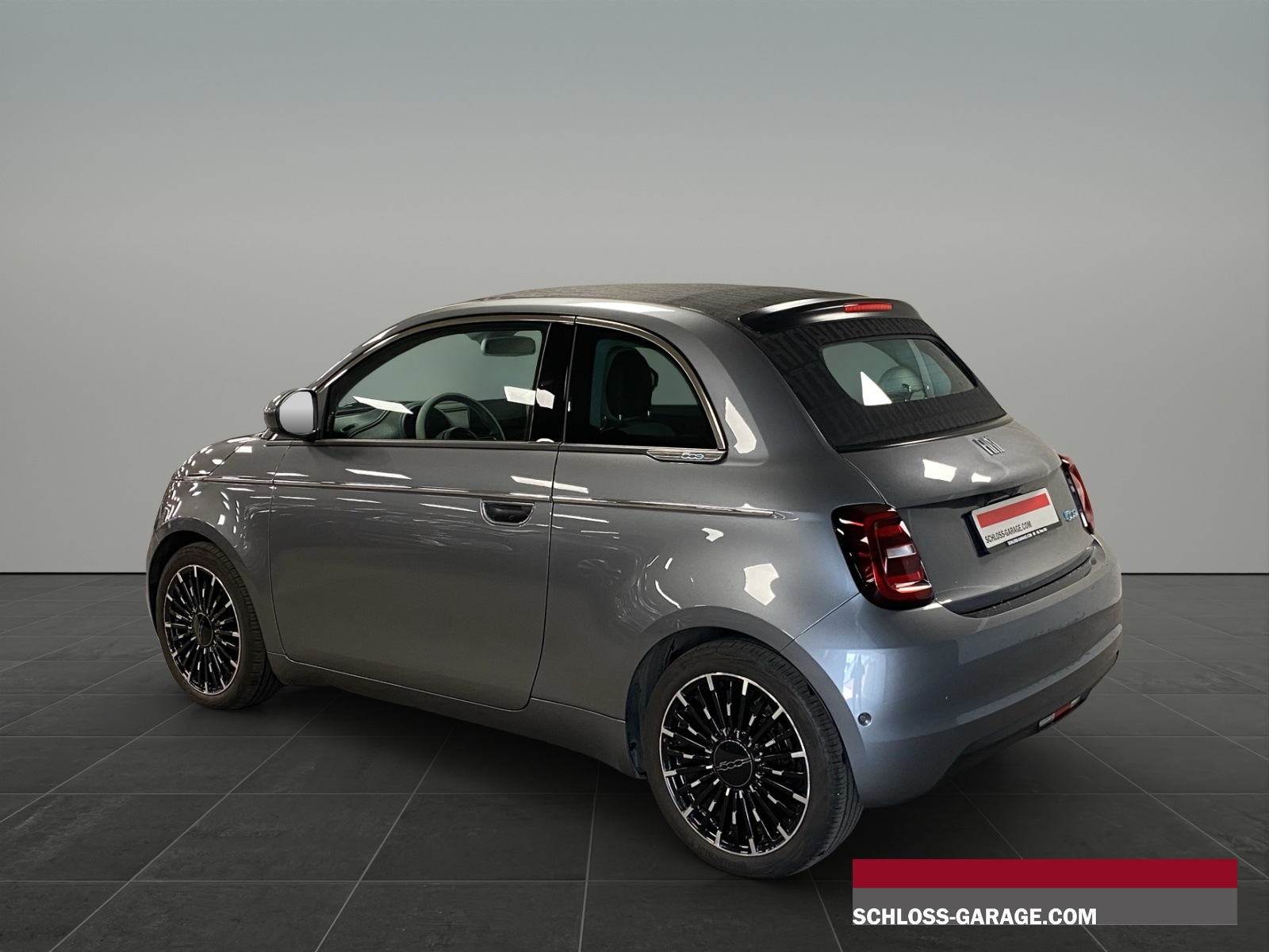 FIAT 500 Cabrio La Prima-image-3