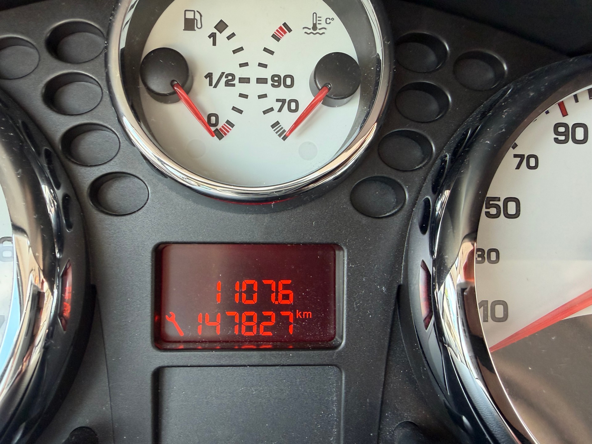 PEUGEOT 207 SW 1.6 16V Sport-image-6