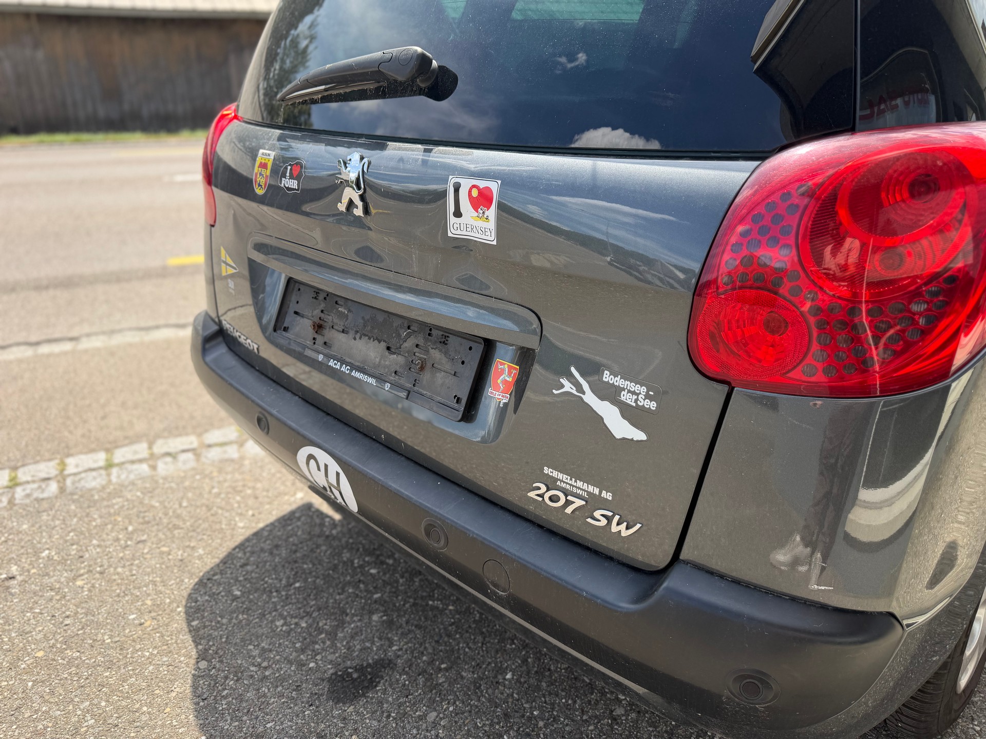 PEUGEOT 207 SW 1.6 16V Sport-image-4
