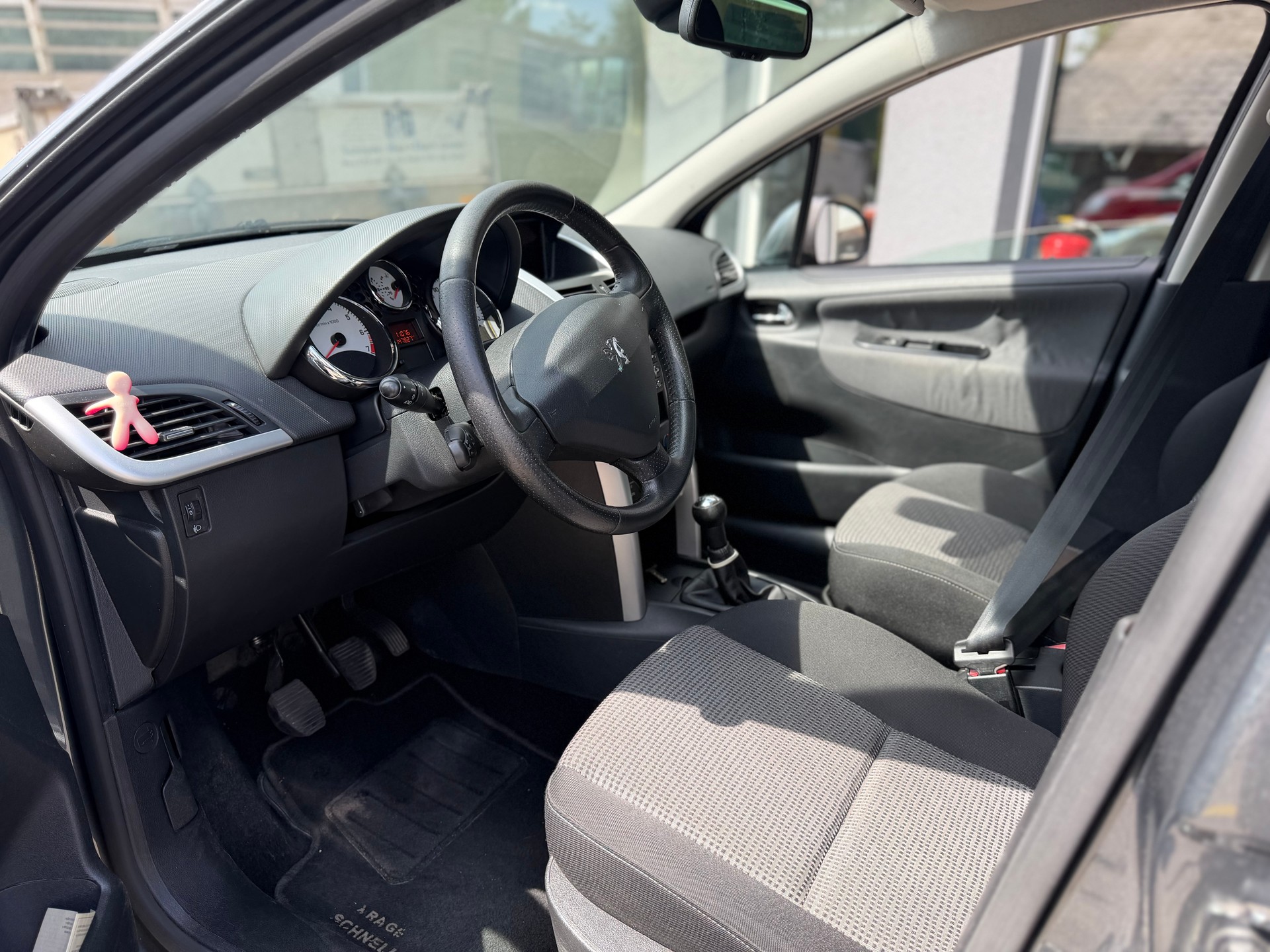 PEUGEOT 207 SW 1.6 16V Sport-image-5